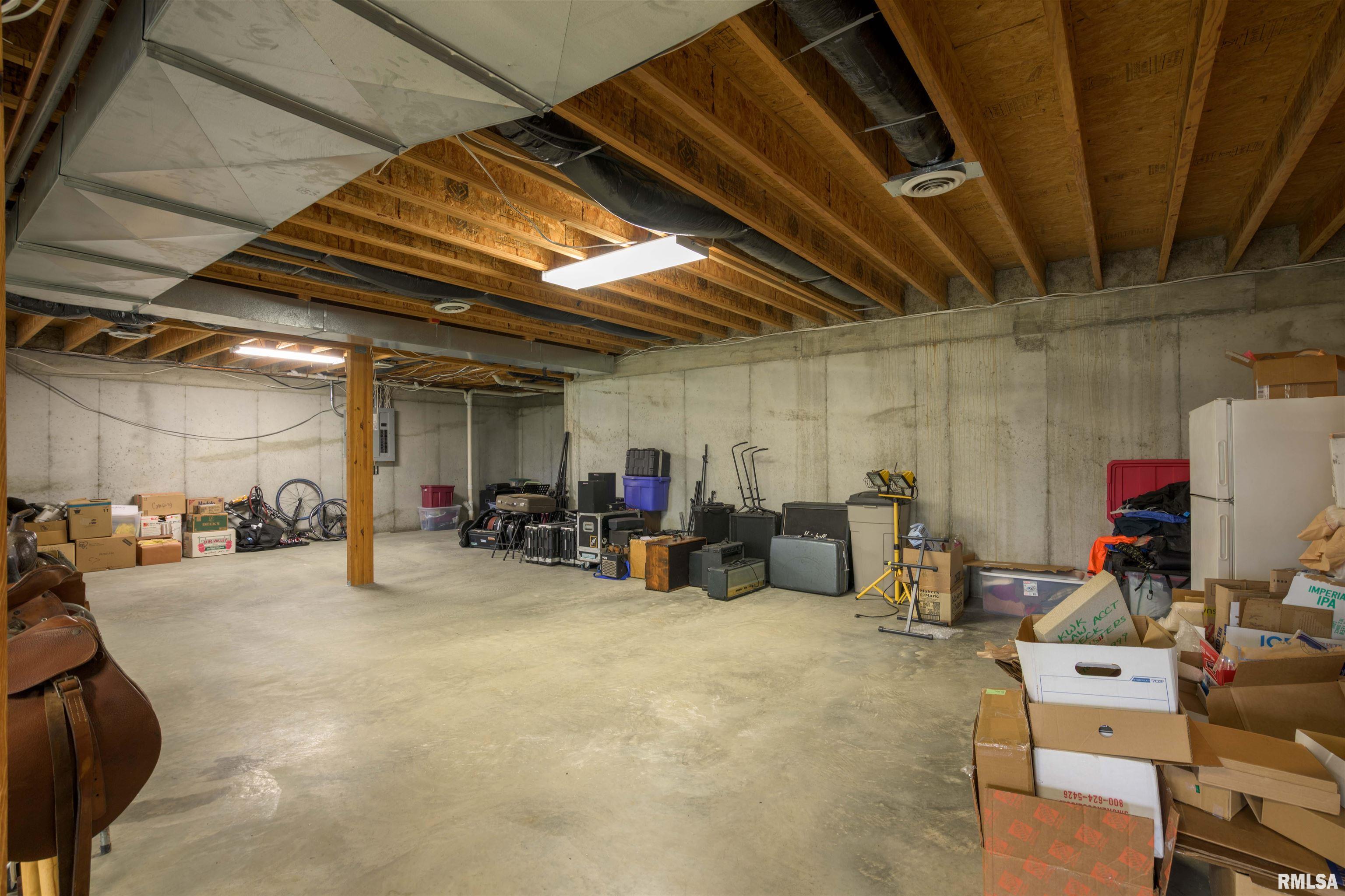4996 Andrew Road, Marion, Illinois image 36
