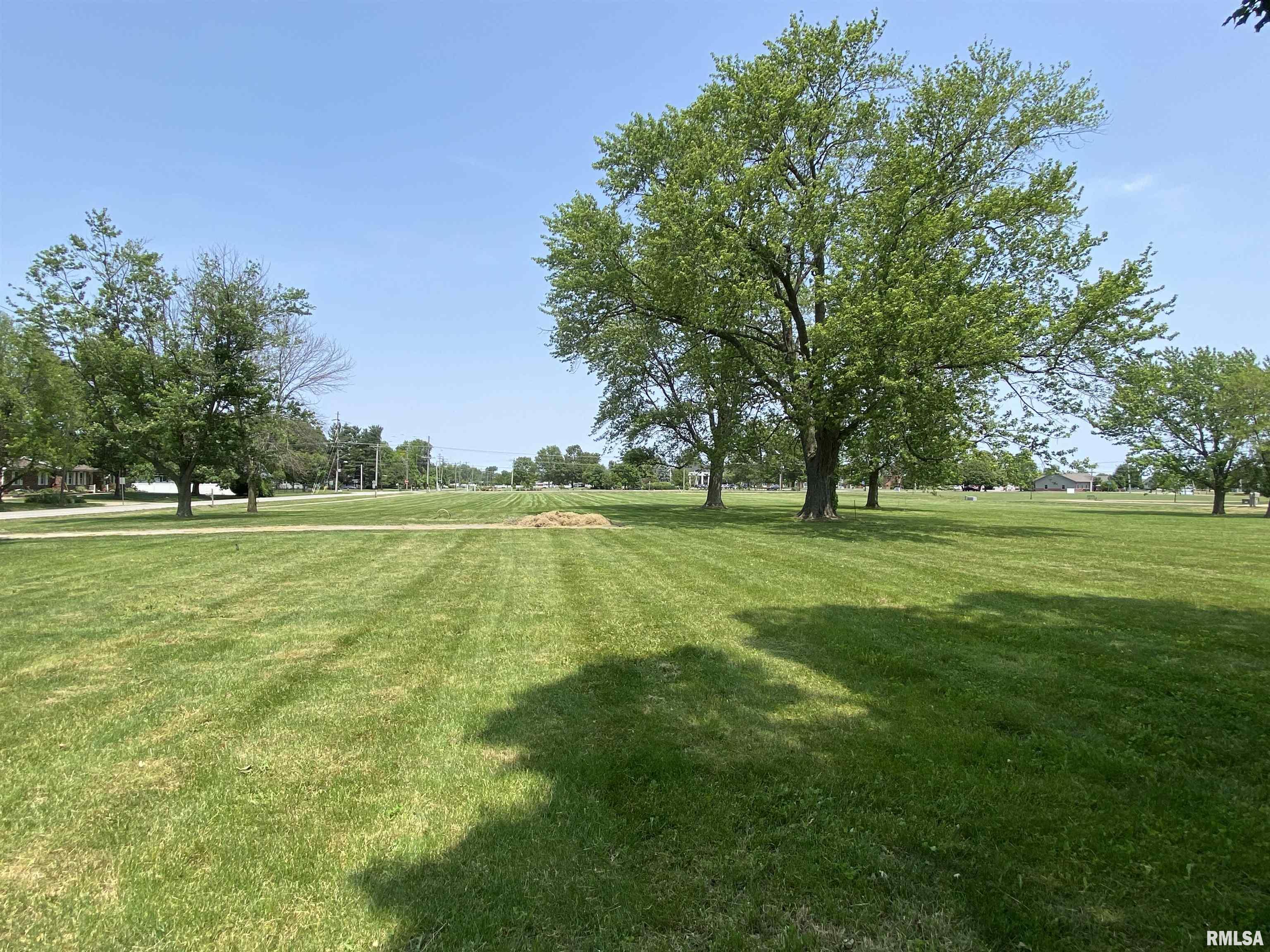 1009 Candy Lane, Macomb, Illinois image 5