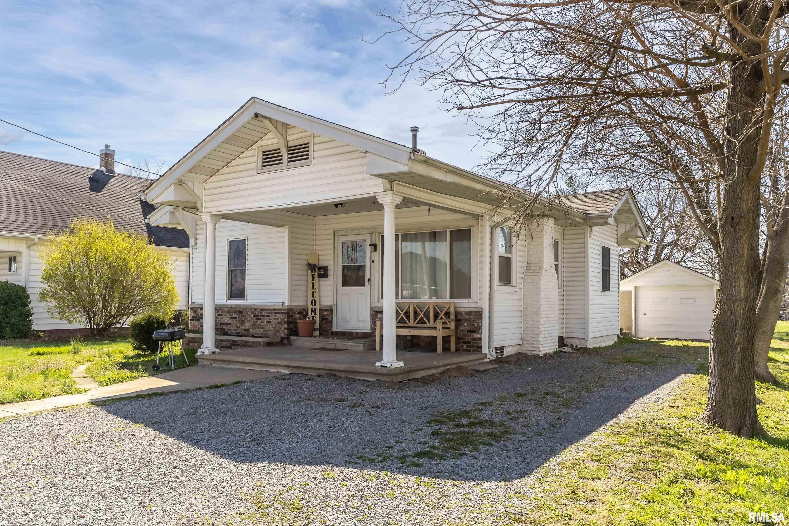 1202 Davis Avenue, Johnston City, Illinois image 1