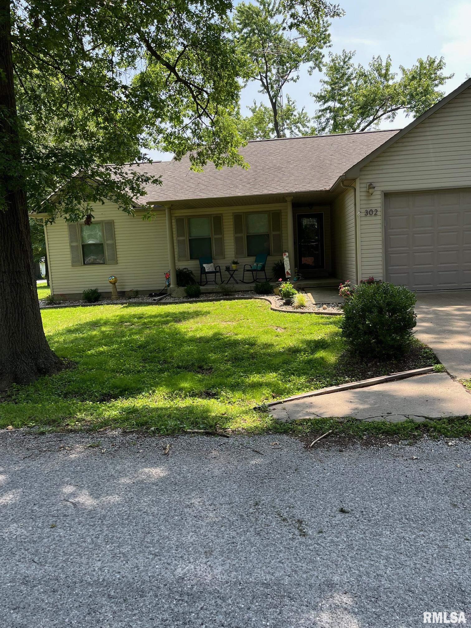 302 Elizabeth Street, Benton, Illinois image 7