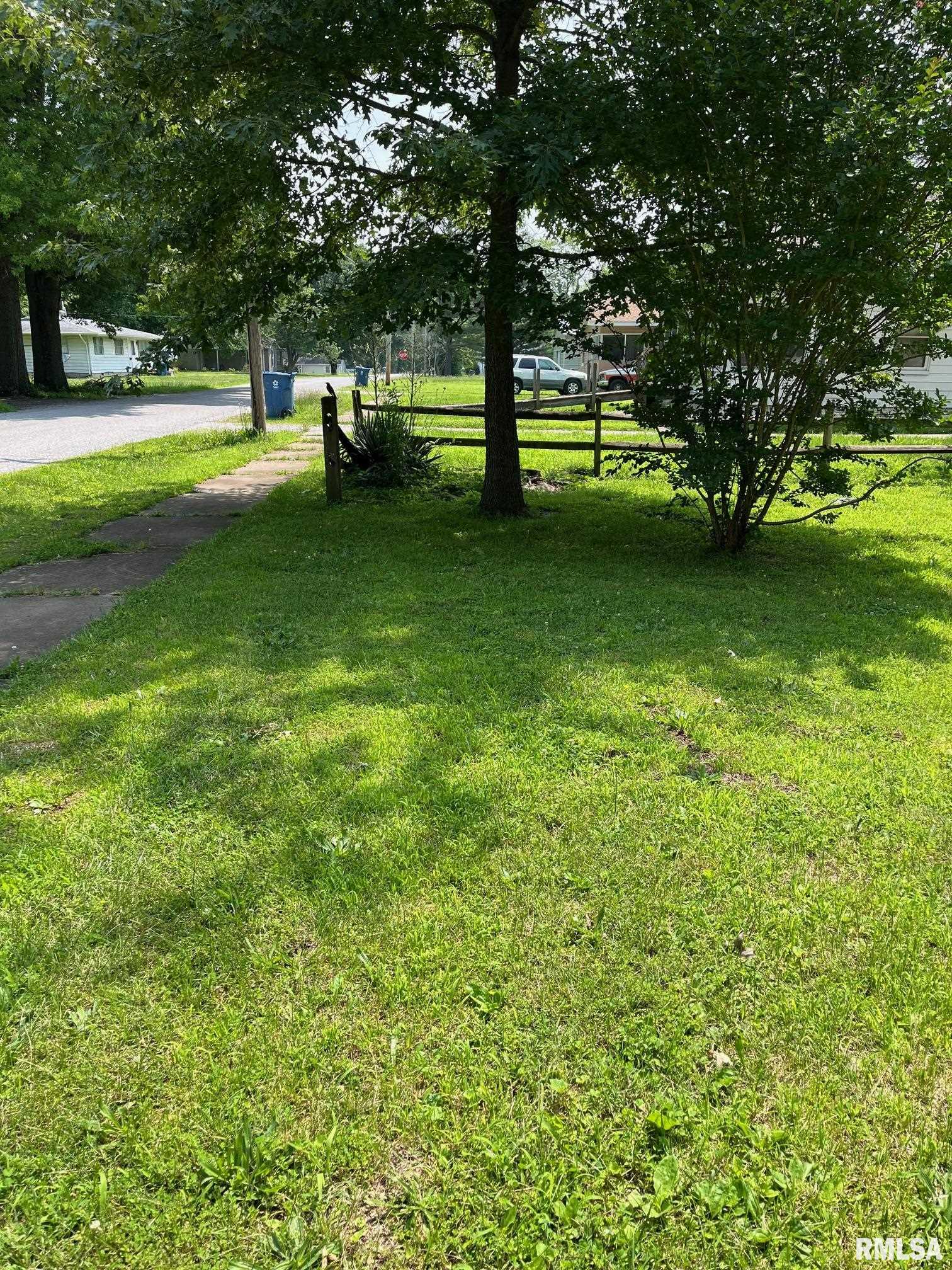 302 Elizabeth Street, Benton, Illinois image 10