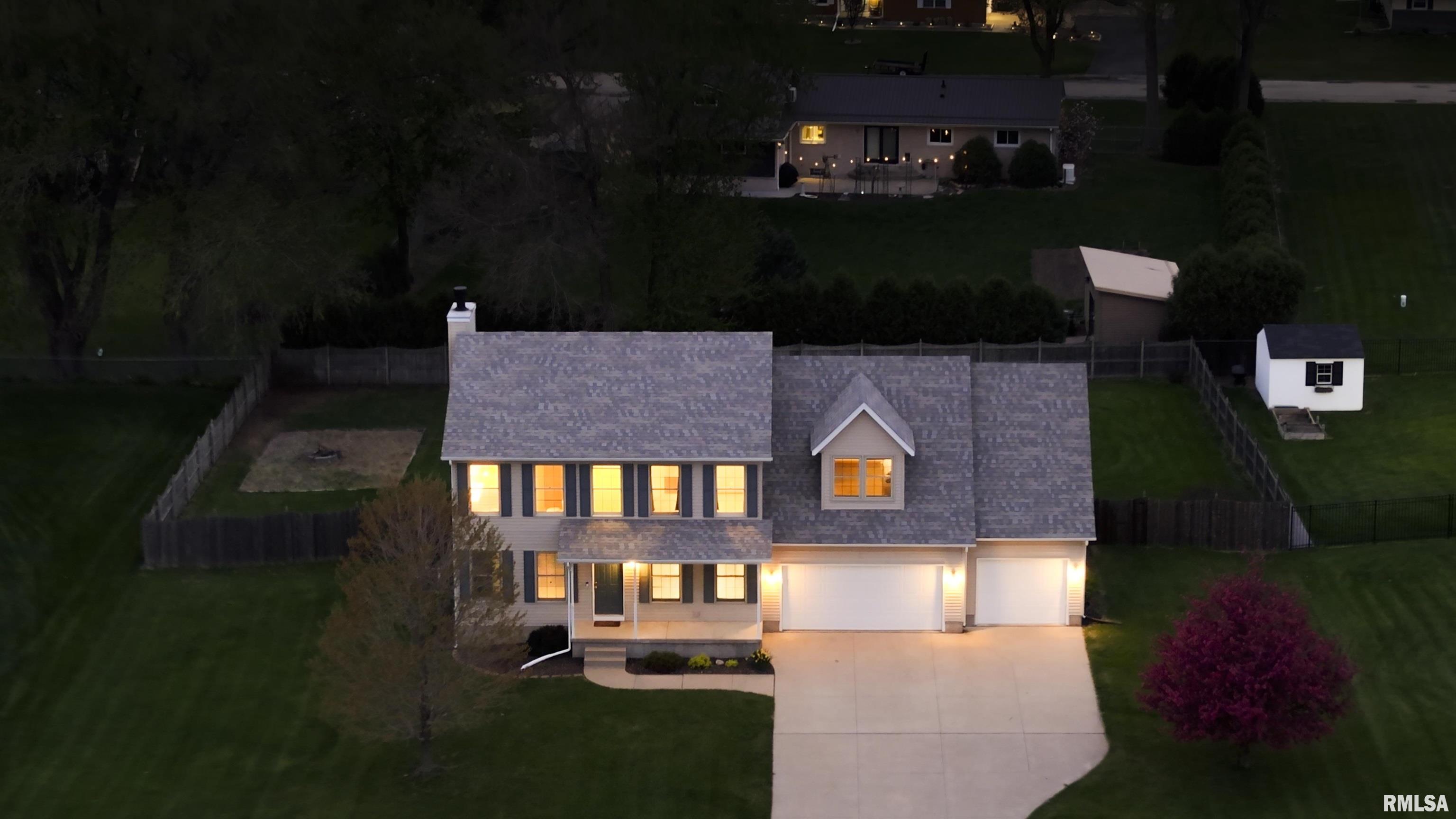 3212 Hunter Lane, Eldridge, Iowa image 3