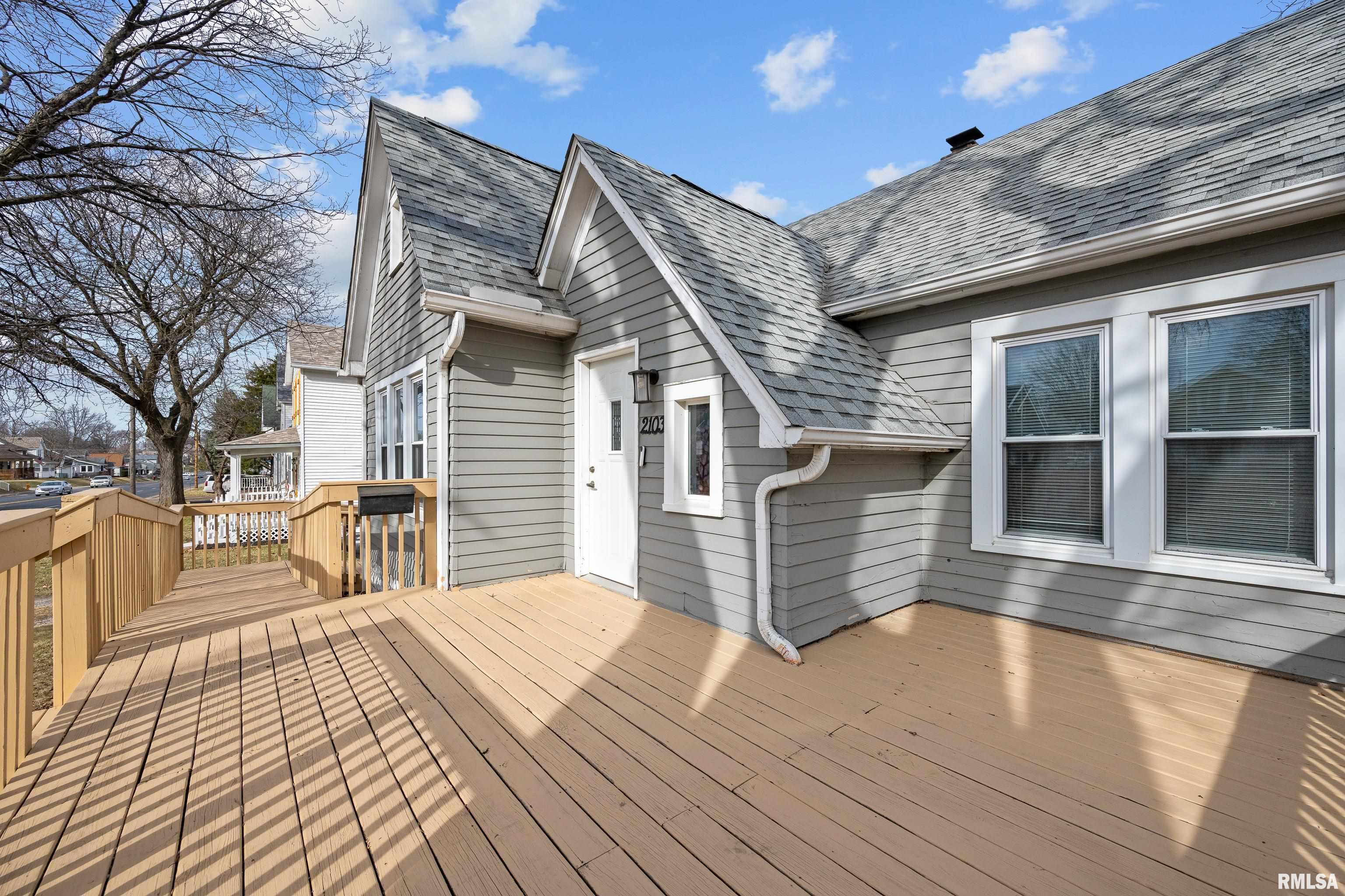 2103 N Division Street, Davenport, Iowa image 2
