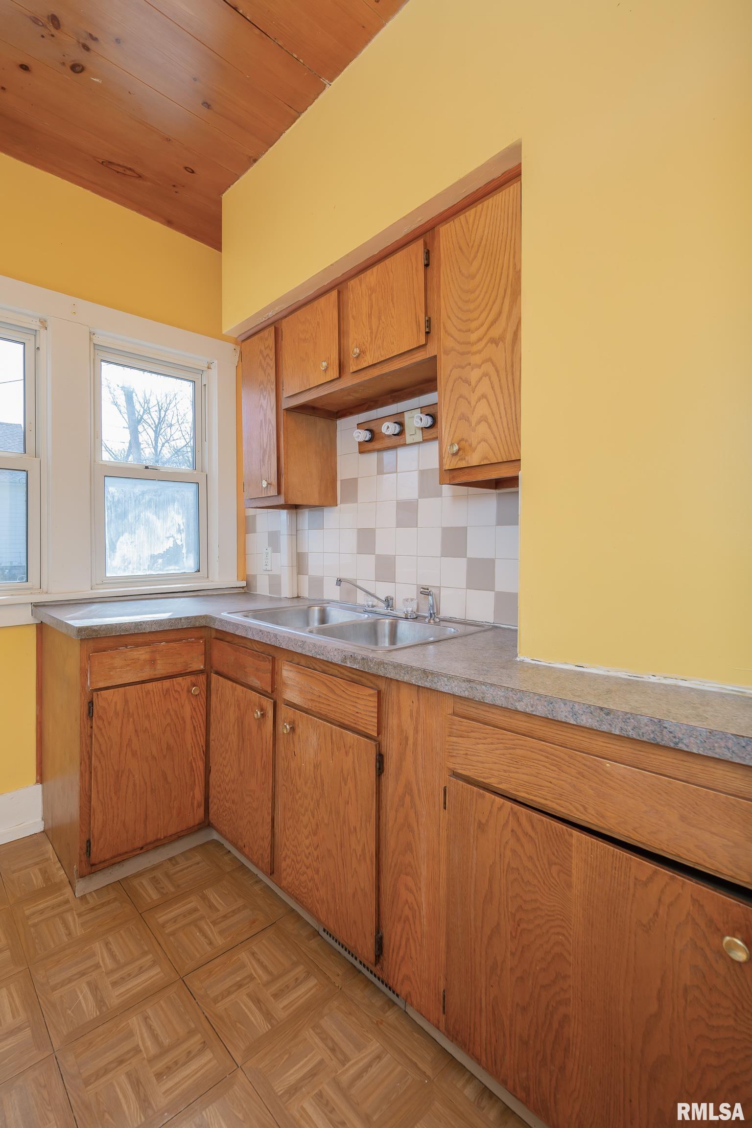 343 14th Avenue, Moline, Illinois image 15