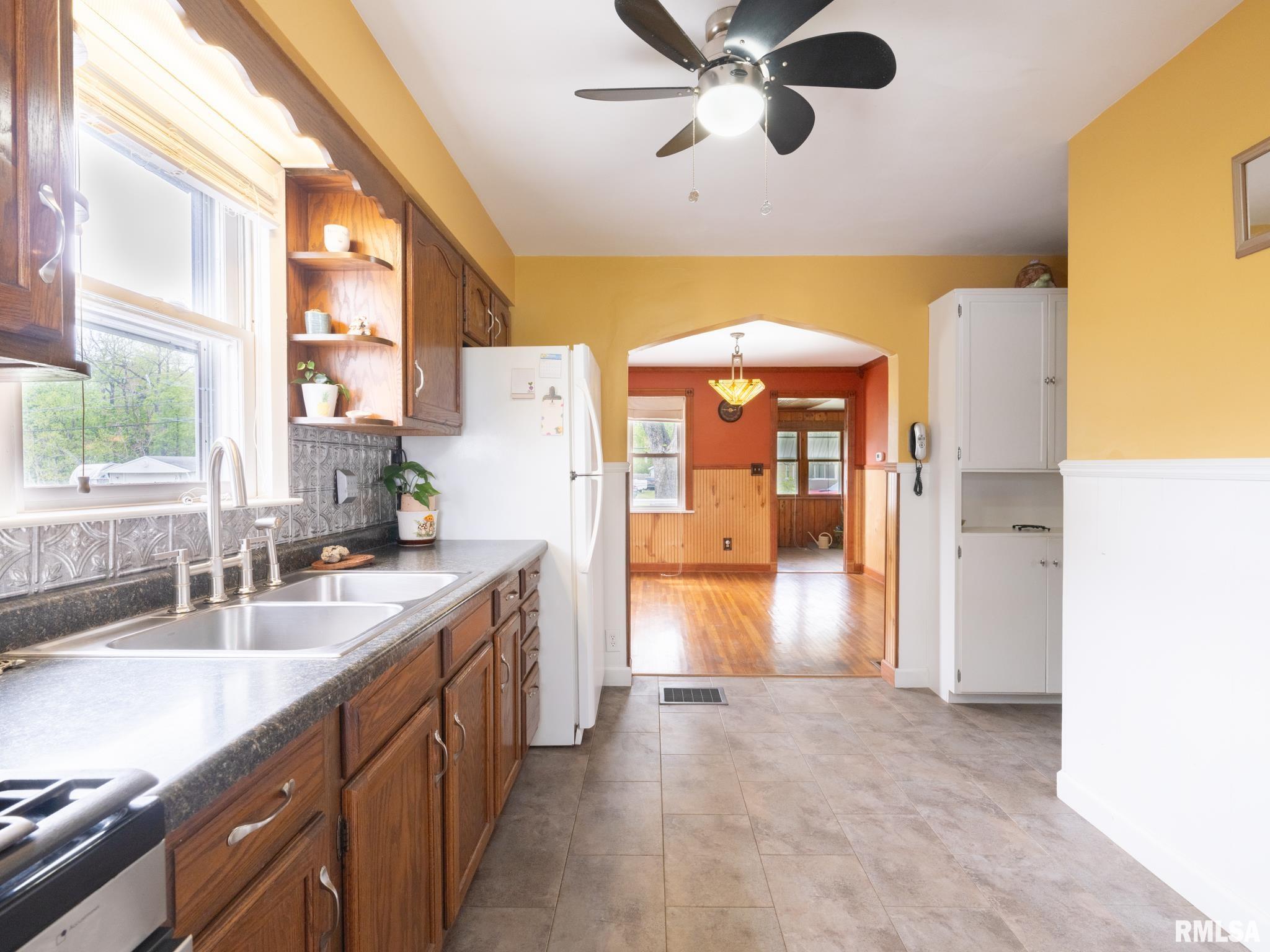 312 Ritchie Street, East Peoria, Illinois image 21