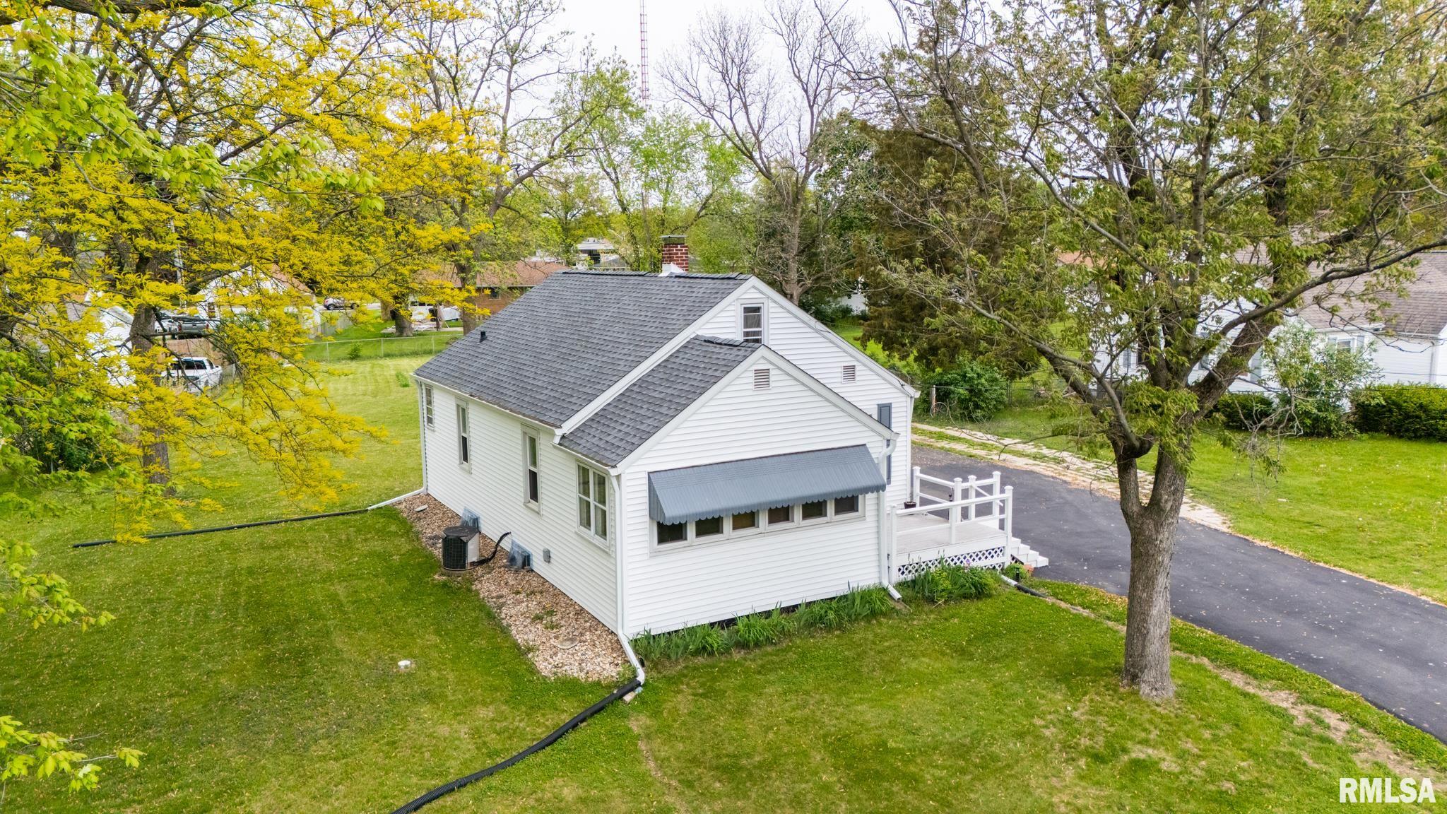 312 Ritchie Street, East Peoria, Illinois image 3