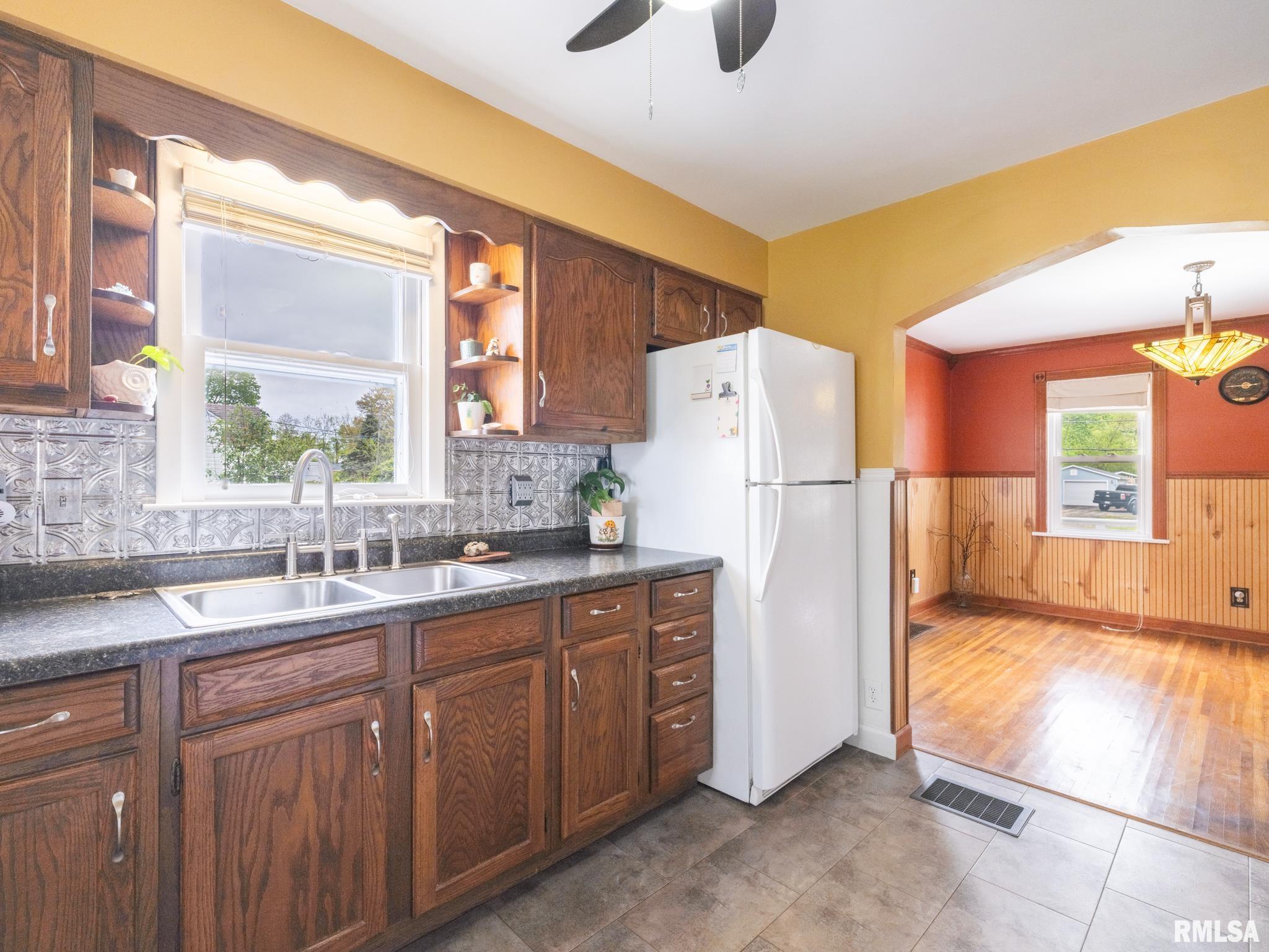 312 Ritchie Street, East Peoria, Illinois image 25