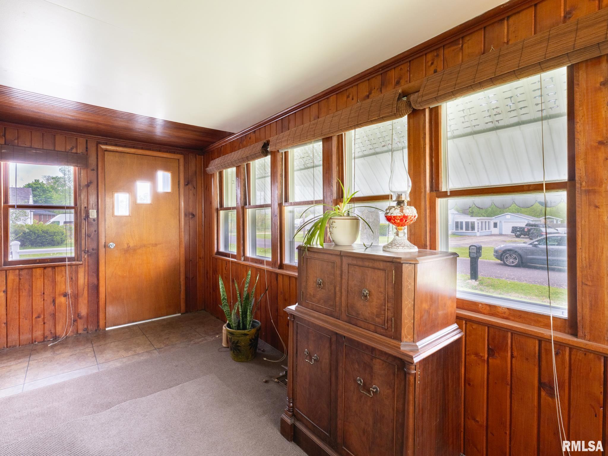 312 Ritchie Street, East Peoria, Illinois image 6