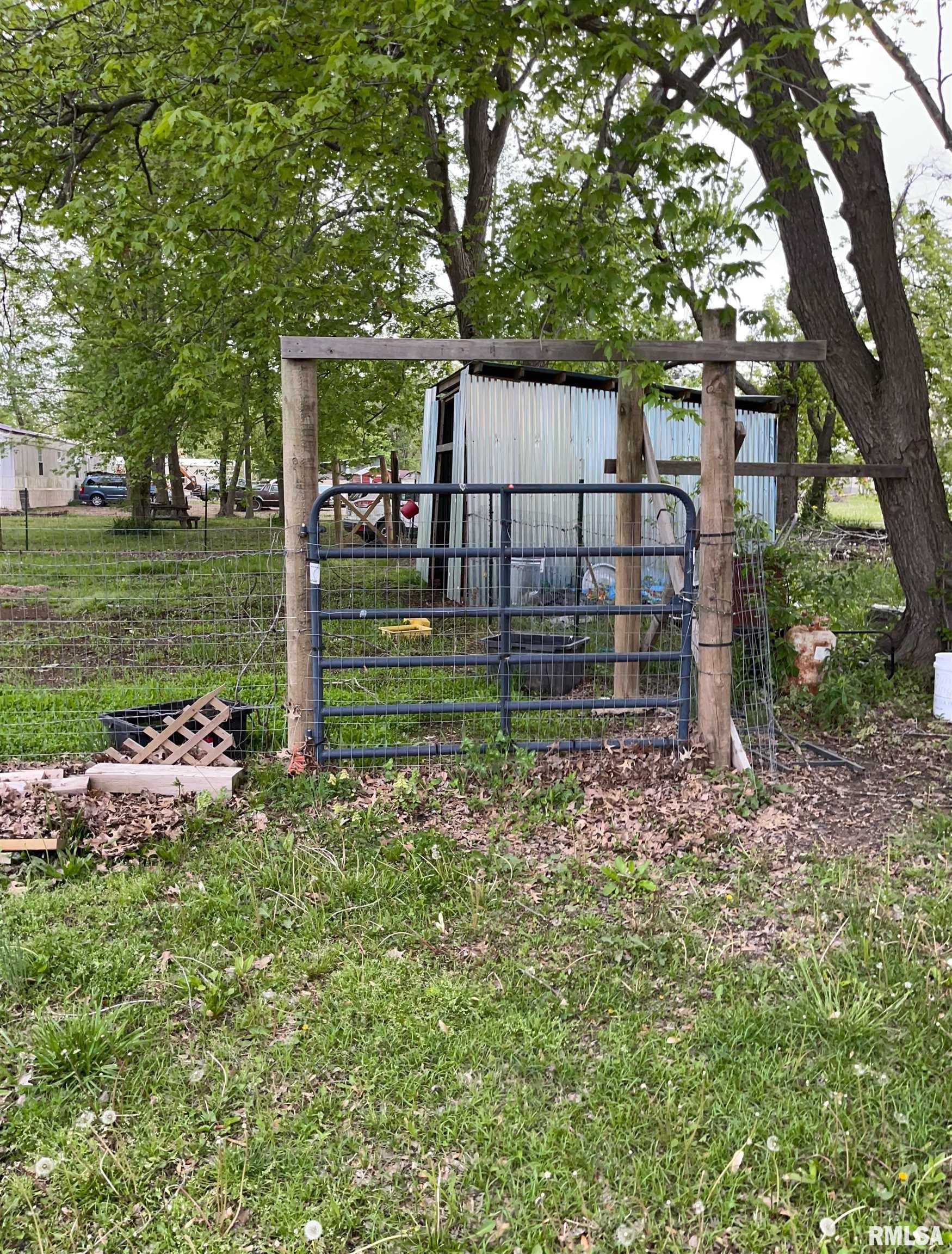 15 Lincoln Street, Stonefort, Illinois image 45