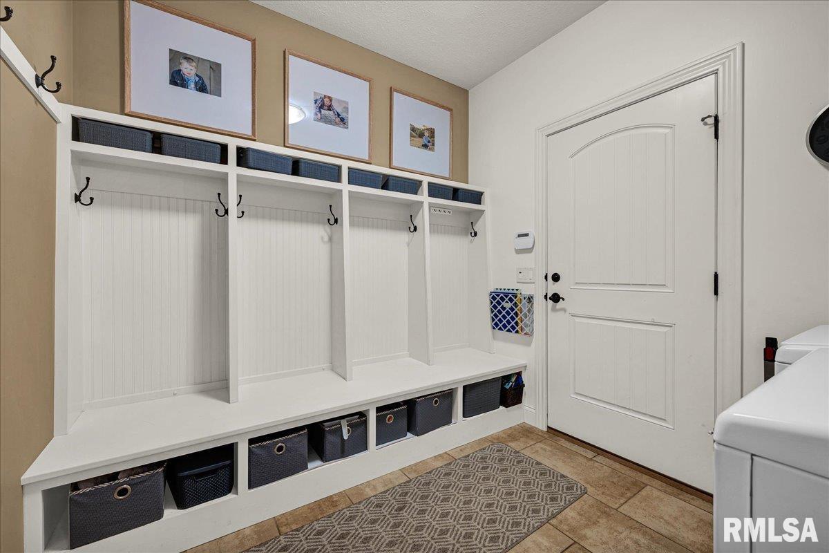 1210 Norma Drive, Bloomington, Illinois image 25