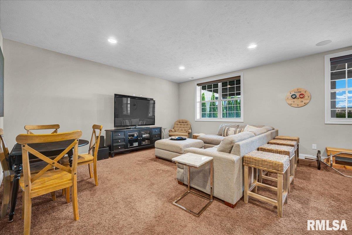 1210 Norma Drive, Bloomington, Illinois image 36
