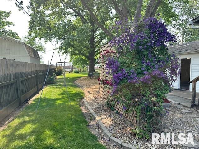 918 S Diamond Street, Jacksonville, Illinois image 28