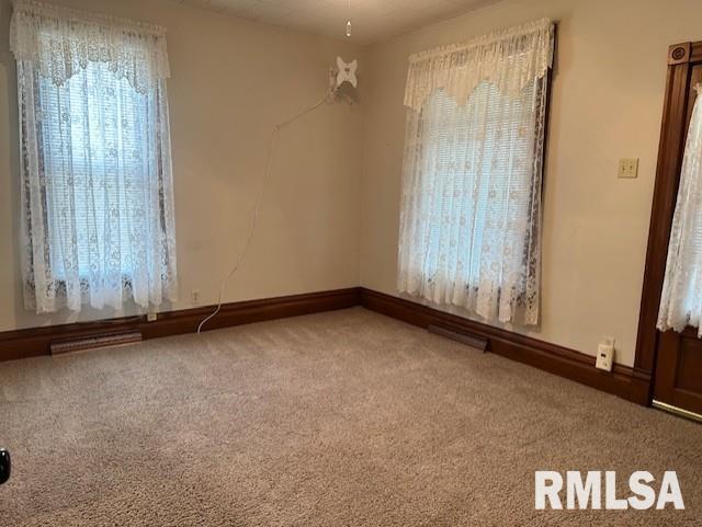 918 S Diamond Street, Jacksonville, Illinois image 12