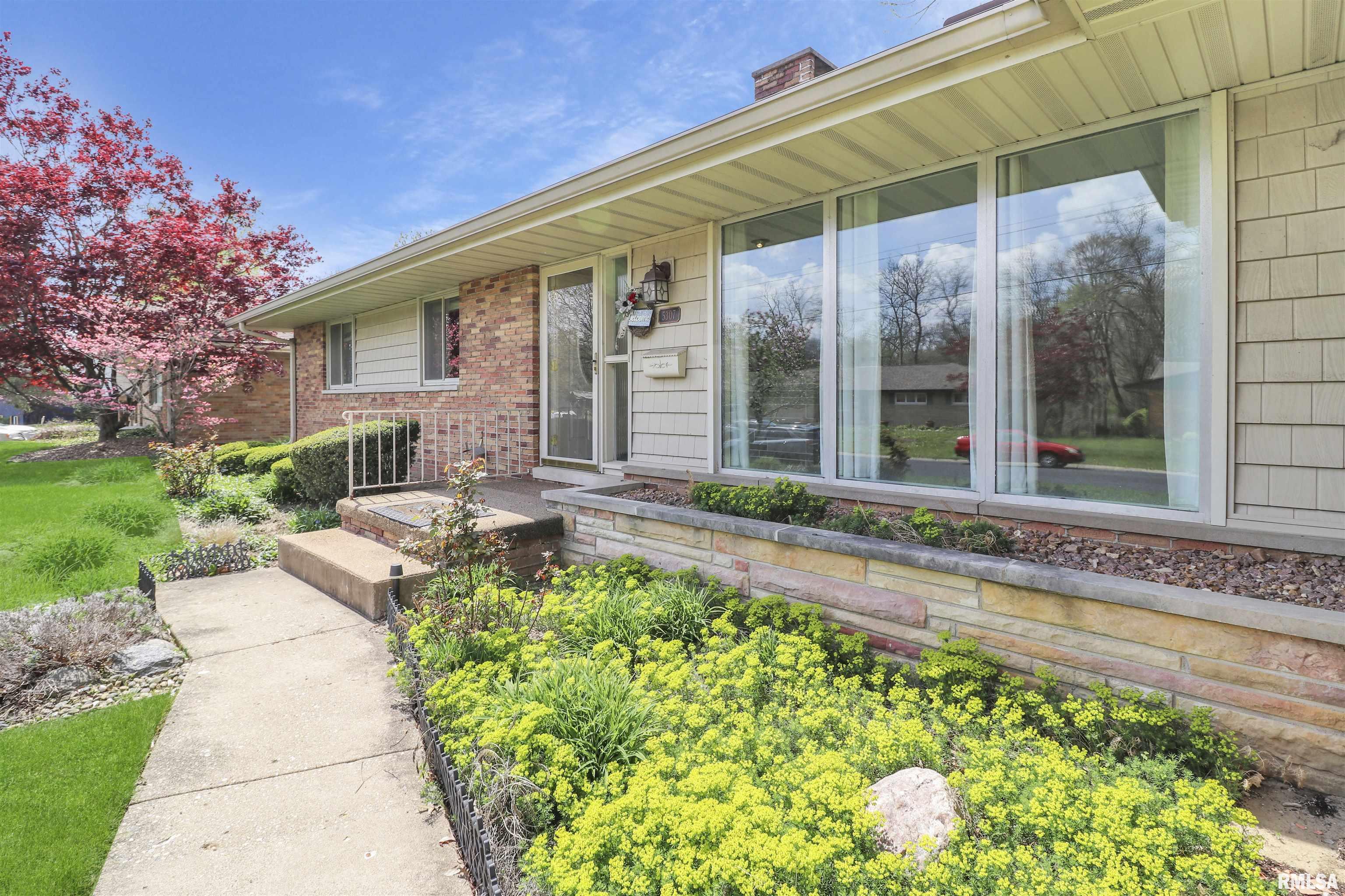 5307 N Sherbrook Lane, Peoria, Illinois image 2