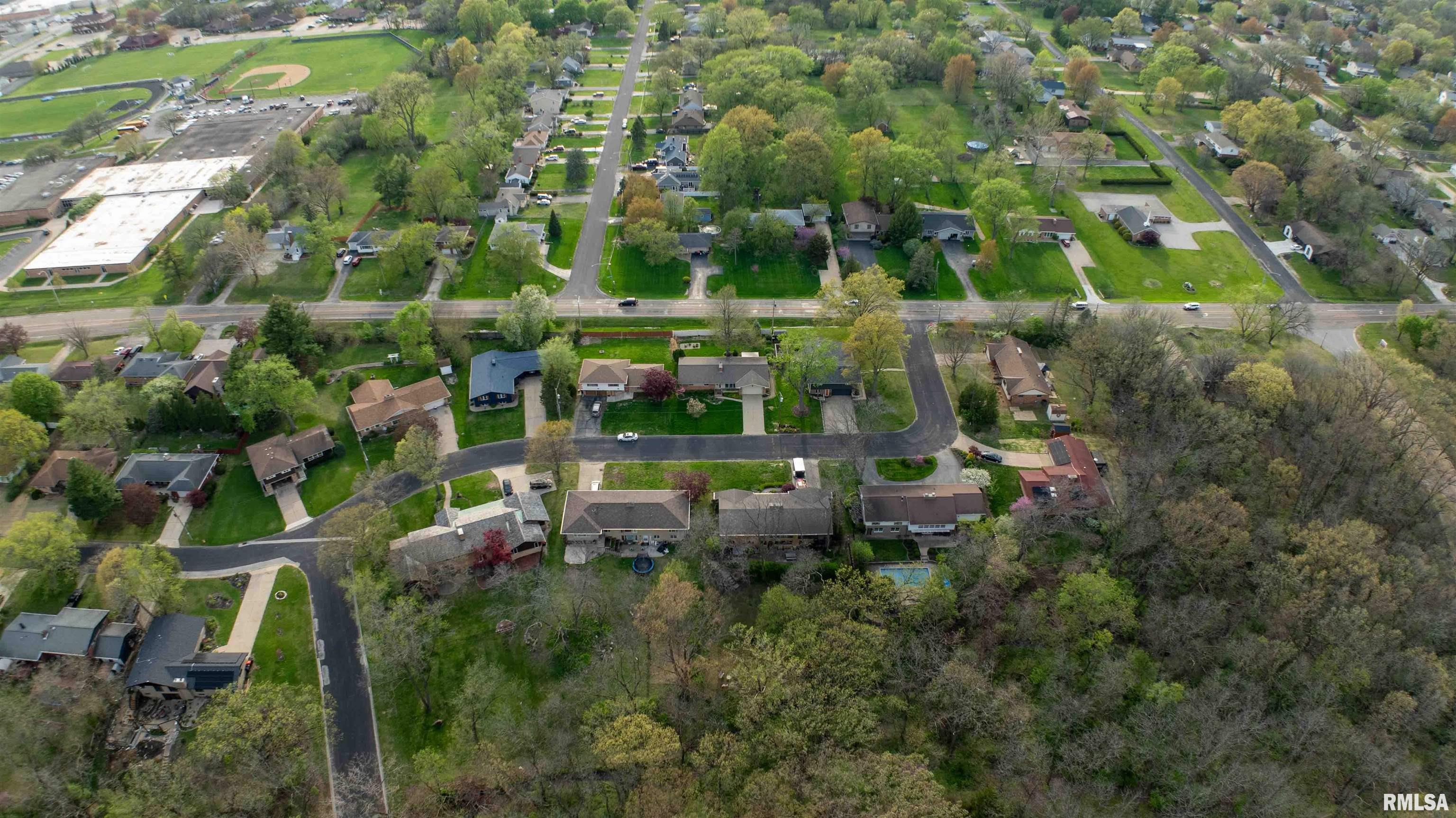 5307 N Sherbrook Lane, Peoria, Illinois image 28