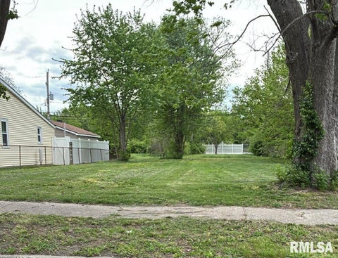 Vacant Land For Sale - 1942 Spruce Street<br/> Granite City, IL 62040