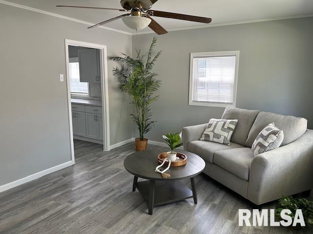 818 Van Buren Street, Quincy, Illinois image 2