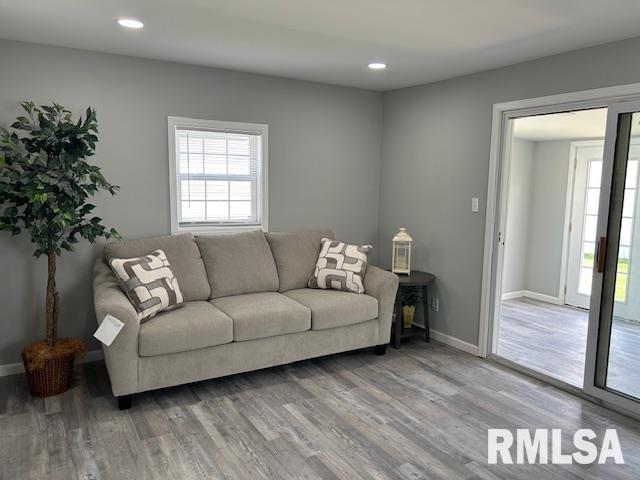 818 Van Buren Street, Quincy, Illinois image 6