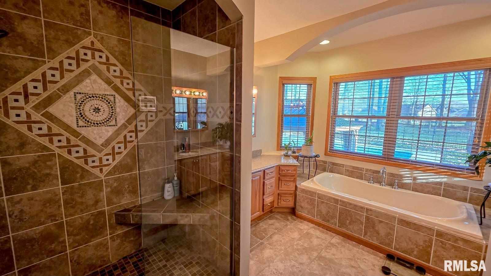 408 Margaret Drive, Herrin, Illinois image 36