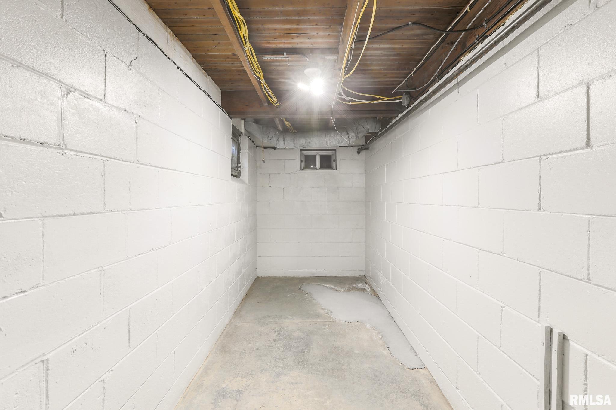 113 W Essex Street, Glasford, Illinois image 29