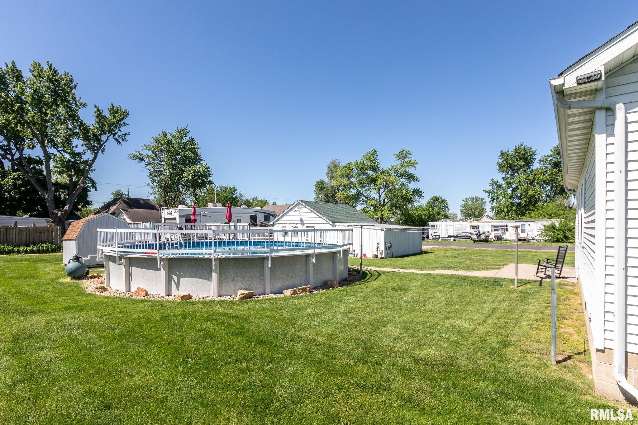 113 W Essex Street, Glasford, Illinois image 33