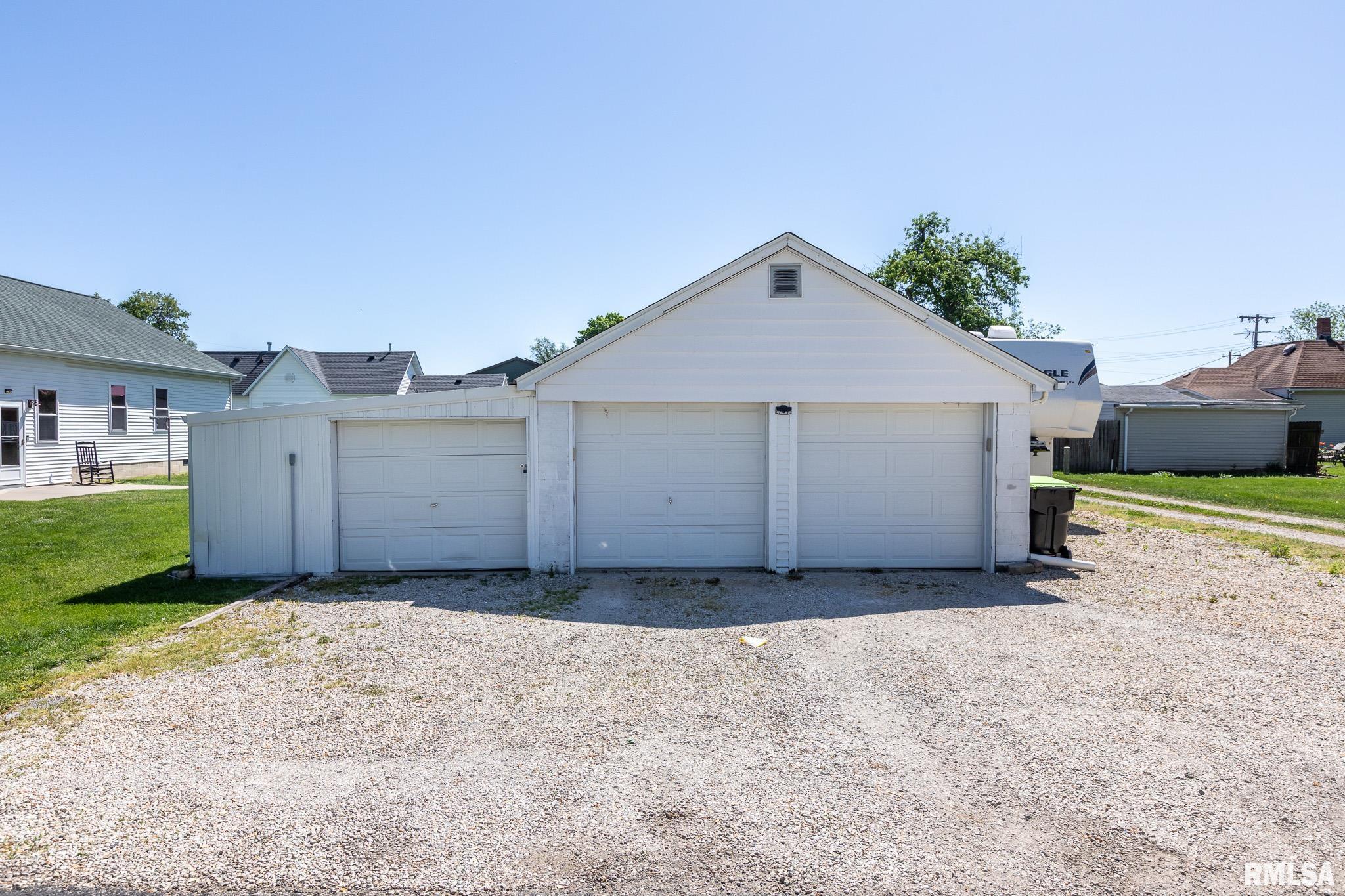 113 W Essex Street, Glasford, Illinois image 36