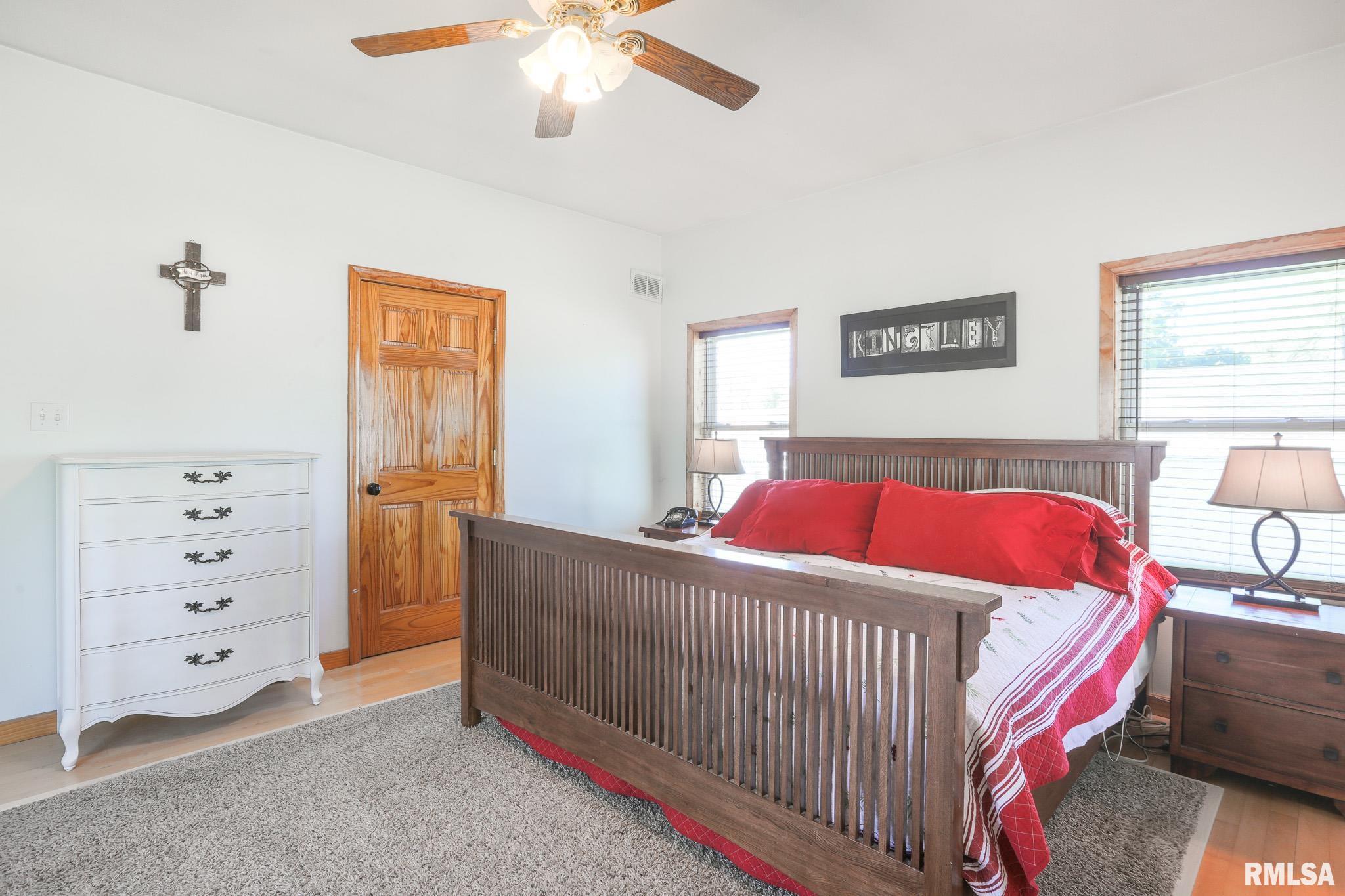 113 W Essex Street, Glasford, Illinois image 13