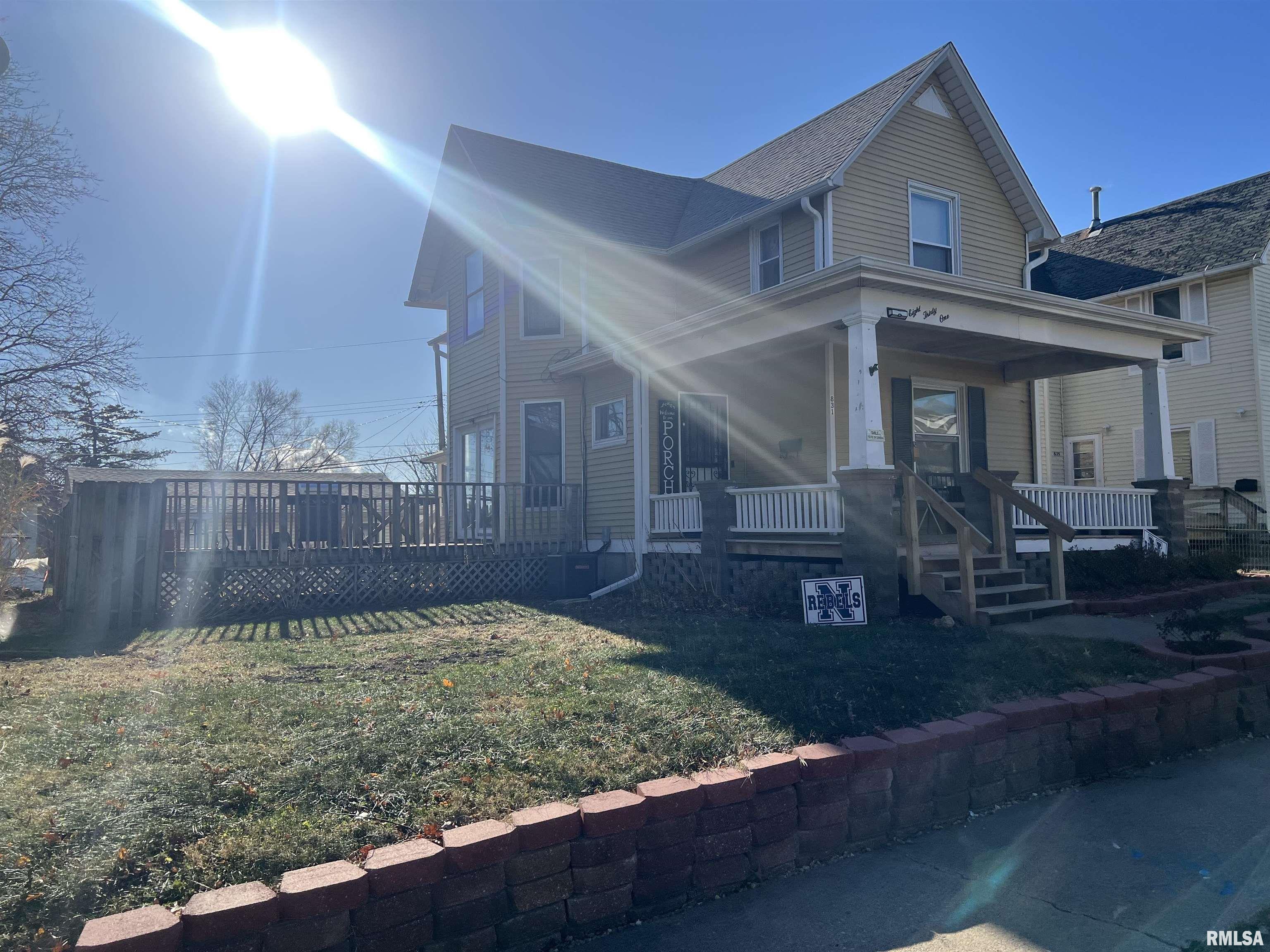 831 14th Avenue South, Clinton, Iowa image 1