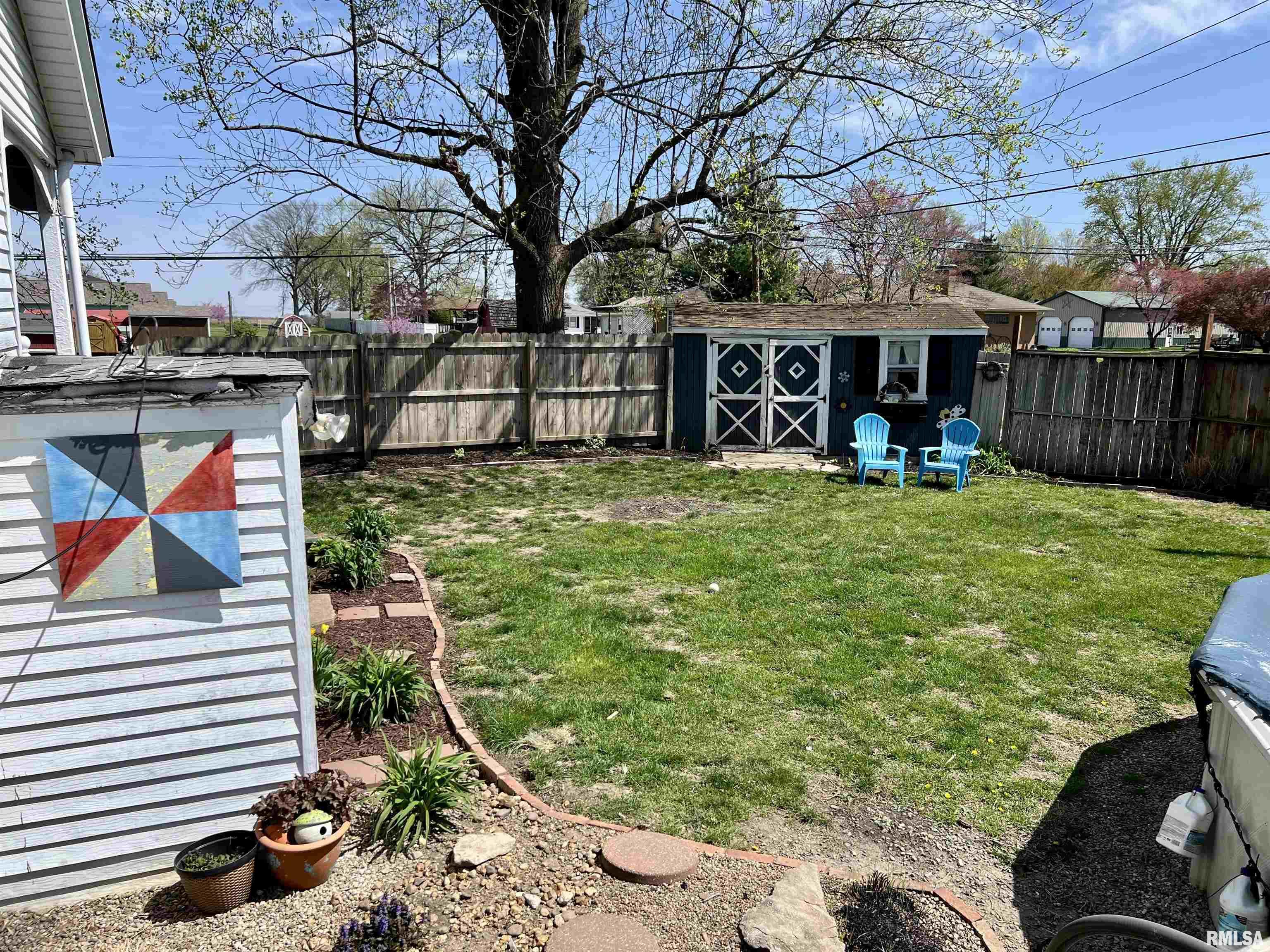 102 W Lorton Street, Roodhouse, Illinois image 8