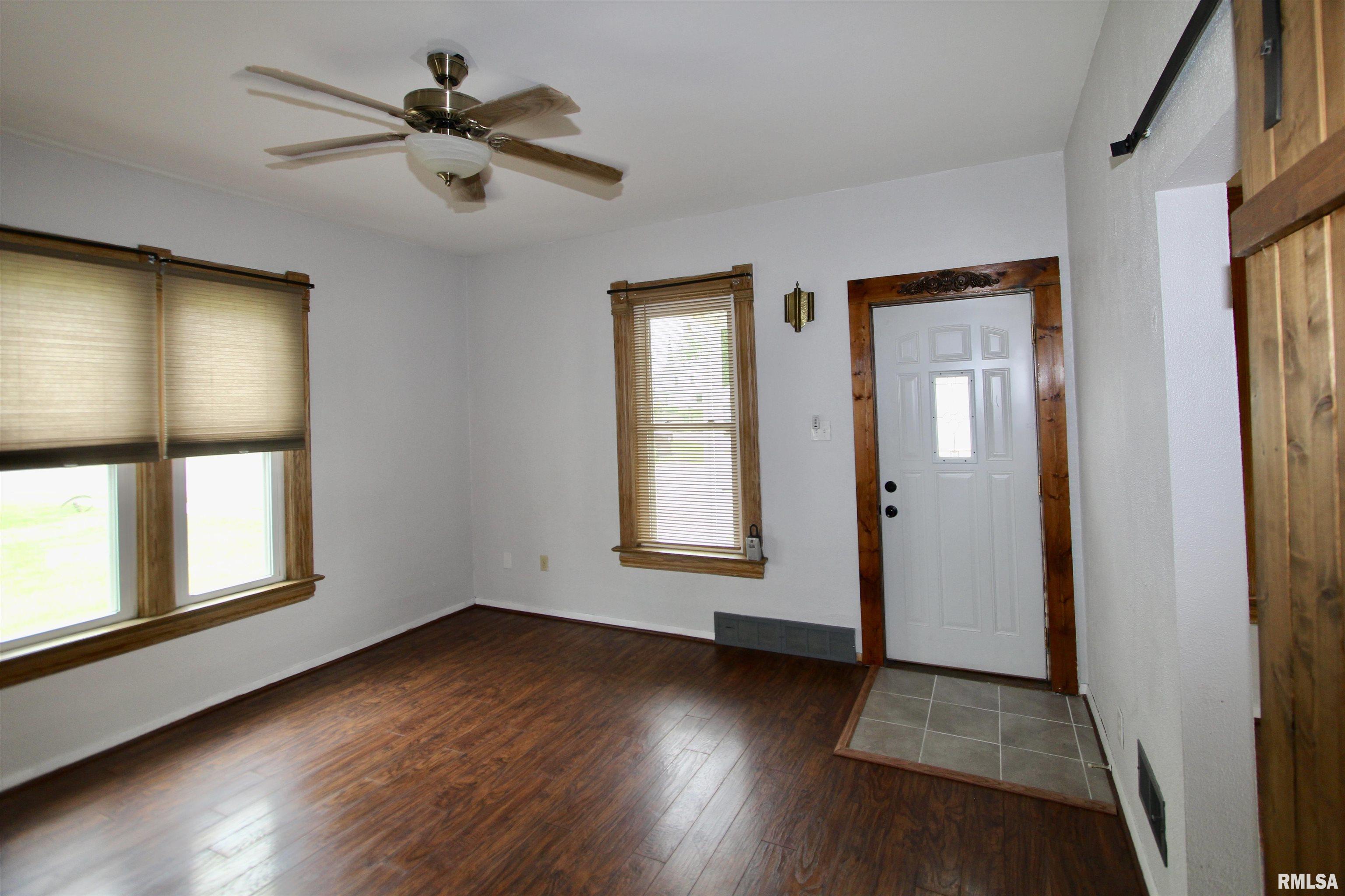 112 E South Street, Princeville, Illinois image 7