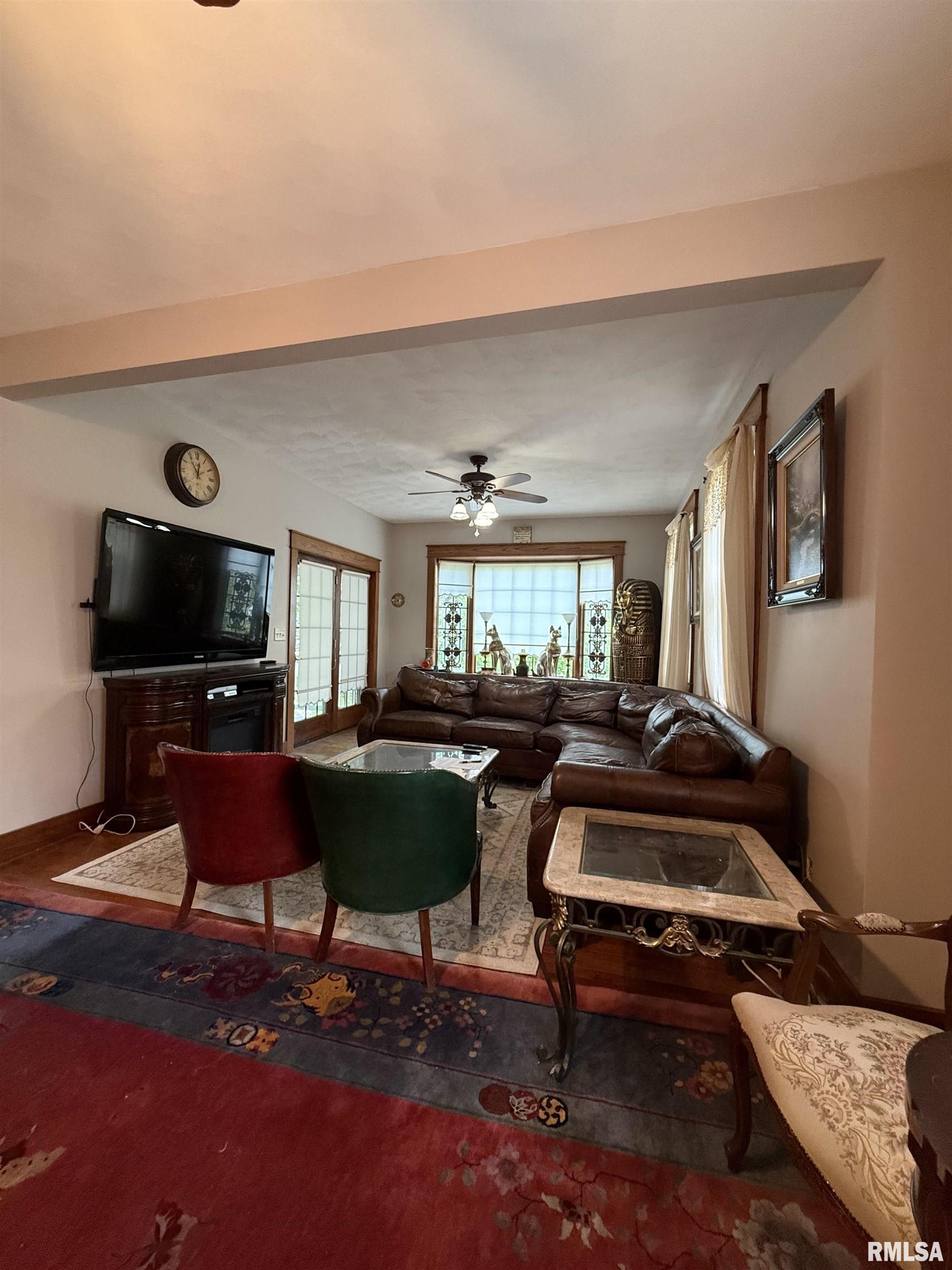 111 N Broadway Street, Lewistown, Illinois image 25