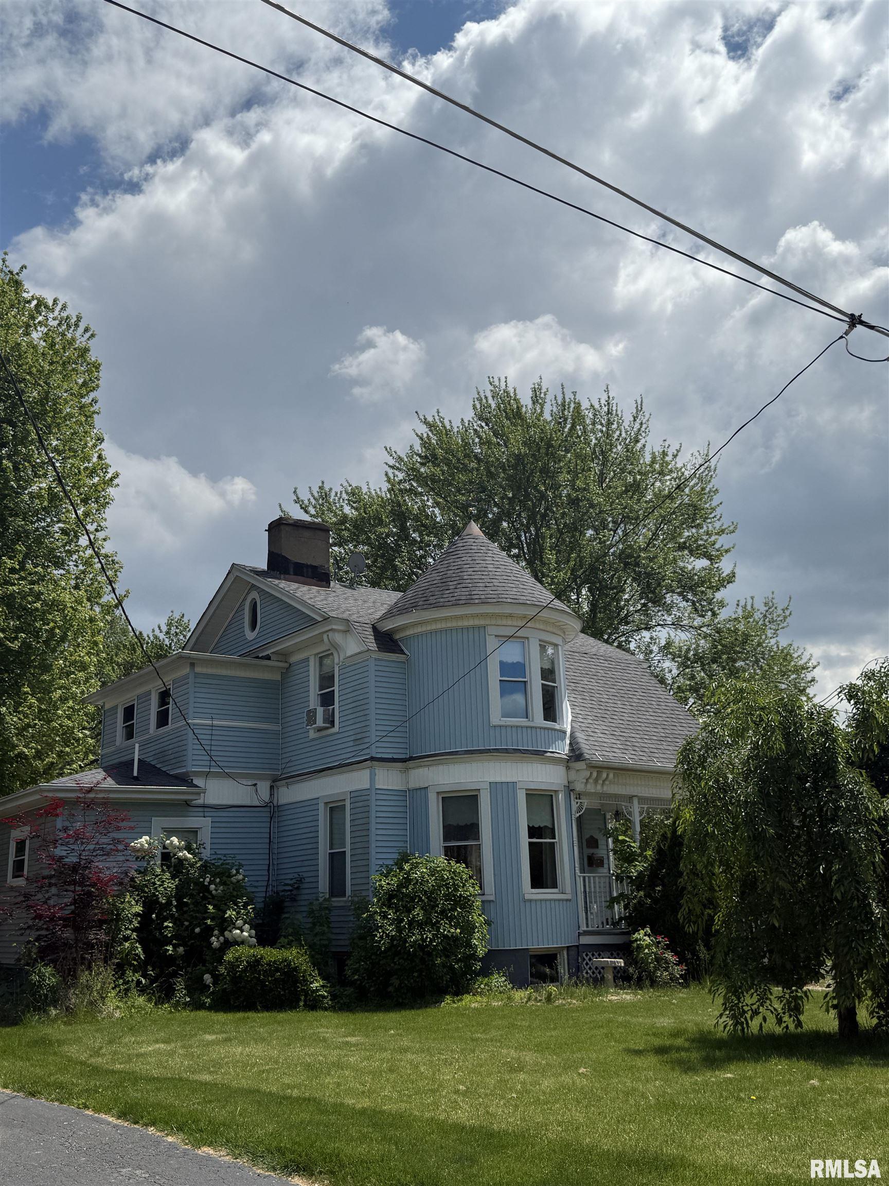 111 N Broadway Street, Lewistown, Illinois image 4