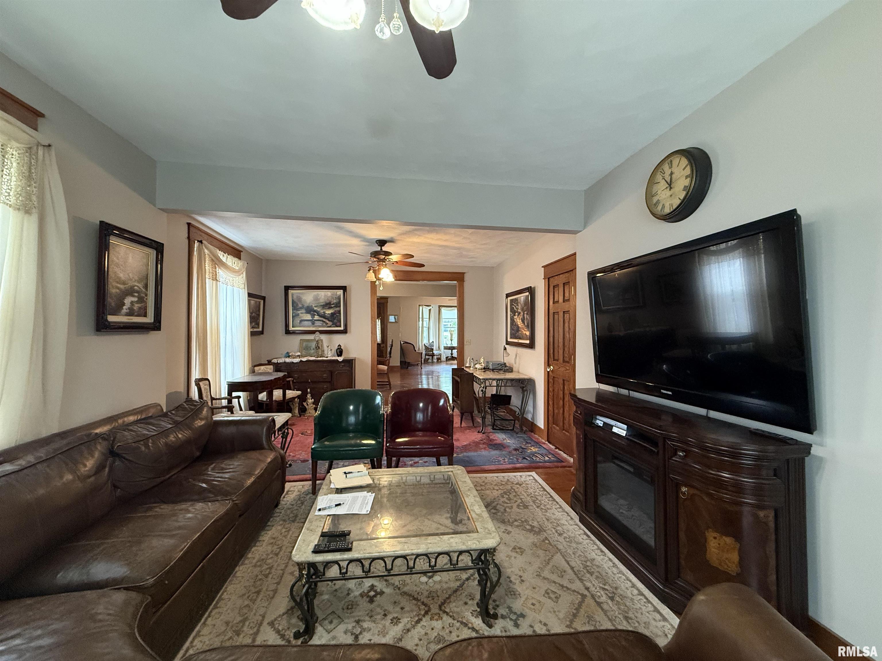 111 N Broadway Street, Lewistown, Illinois image 27