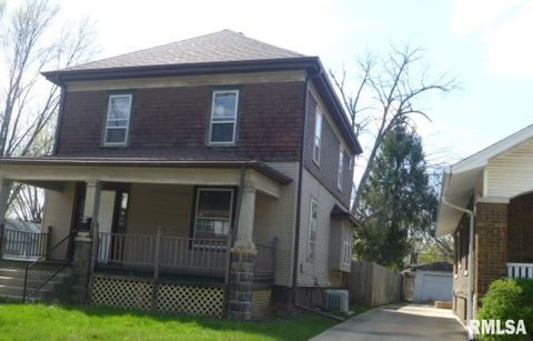 Photo of 1825 S COLLEGE Street, Springfield, IL 62704 (MLS # CA1043338)