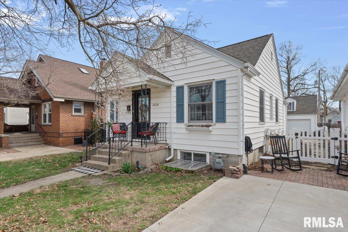 1824 S Walnut Street, Springfield, Illinois image 3