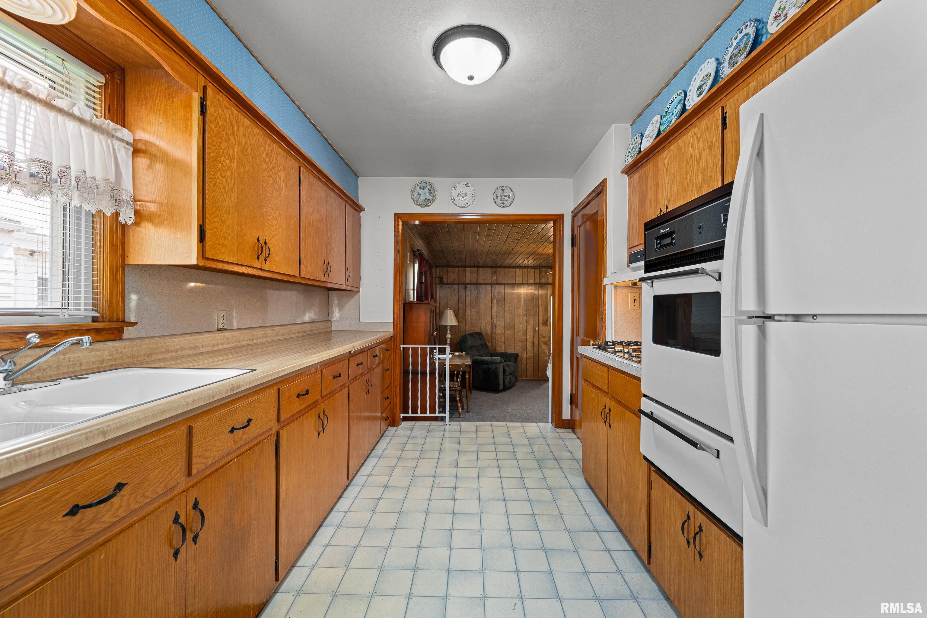 1108 53rd Street, Moline, Illinois image 20