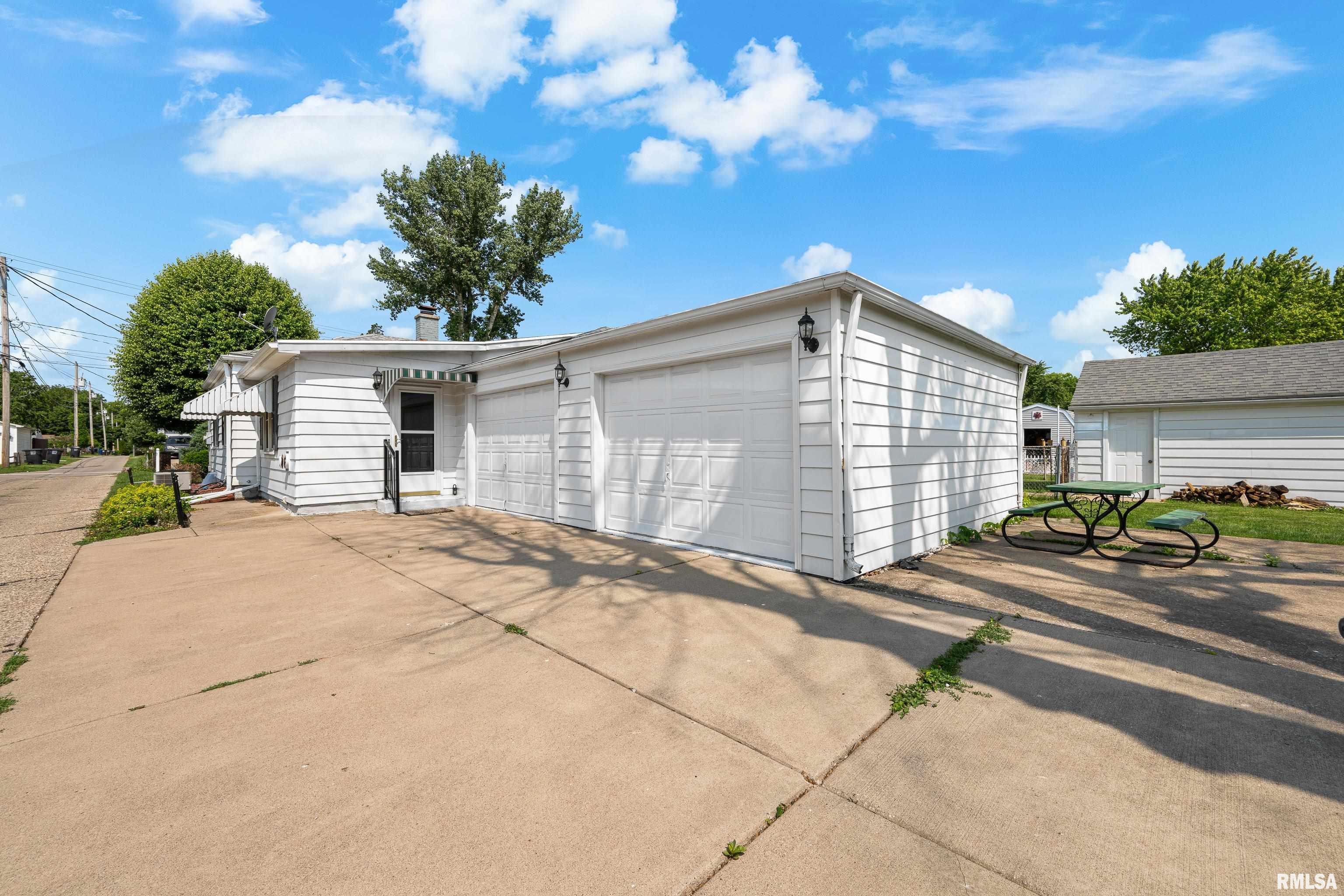 1108 53rd Street, Moline, Illinois image 27