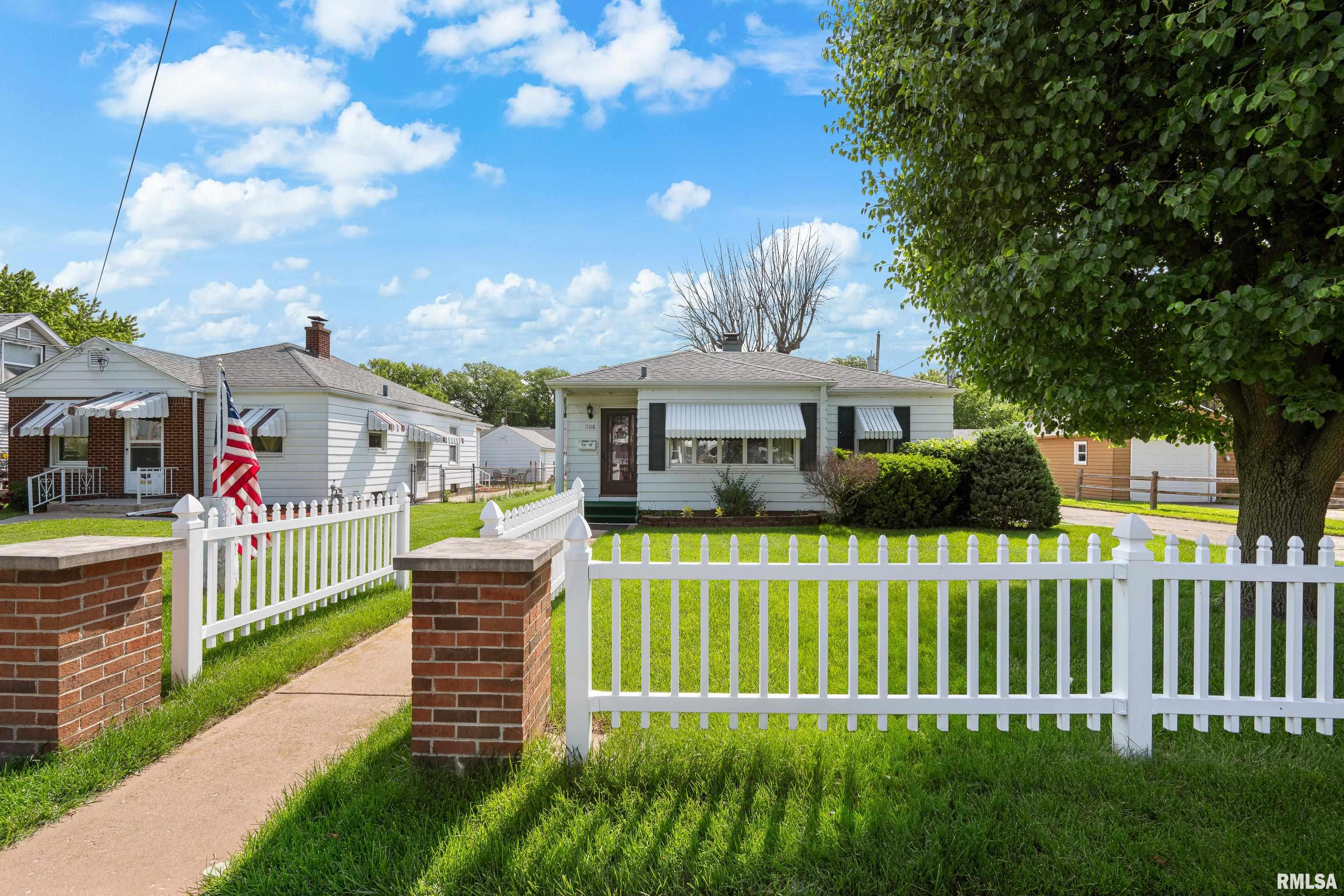 1108 53rd Street, Moline, Illinois image 4