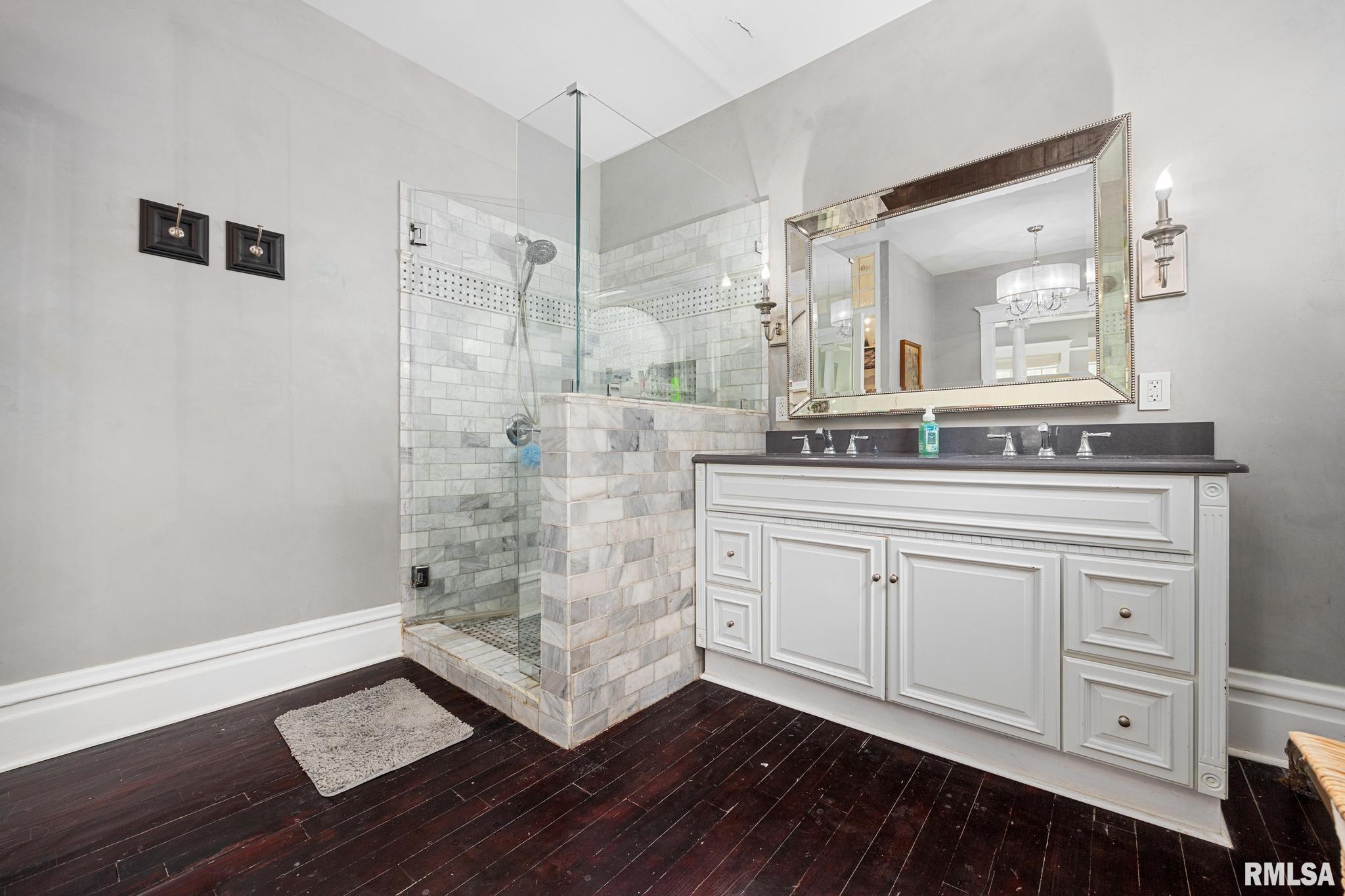 1119 W Moss Avenue, Peoria, Illinois image 34