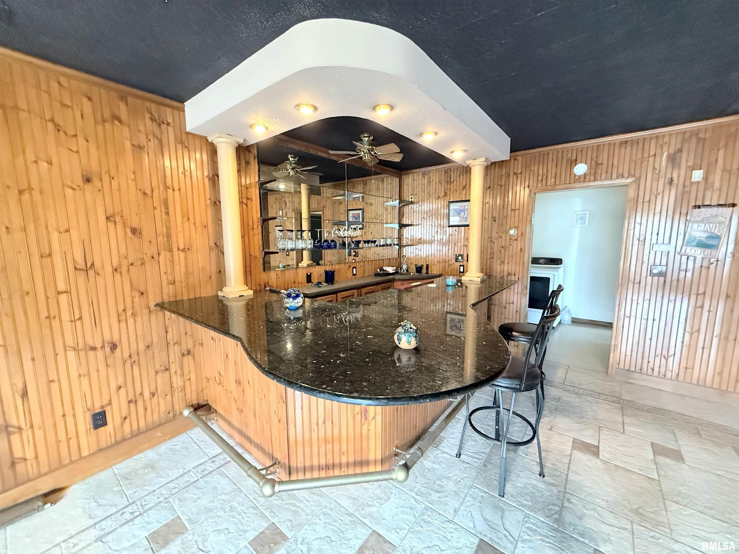 206 Fox Creek Road, Flora, Illinois image 7