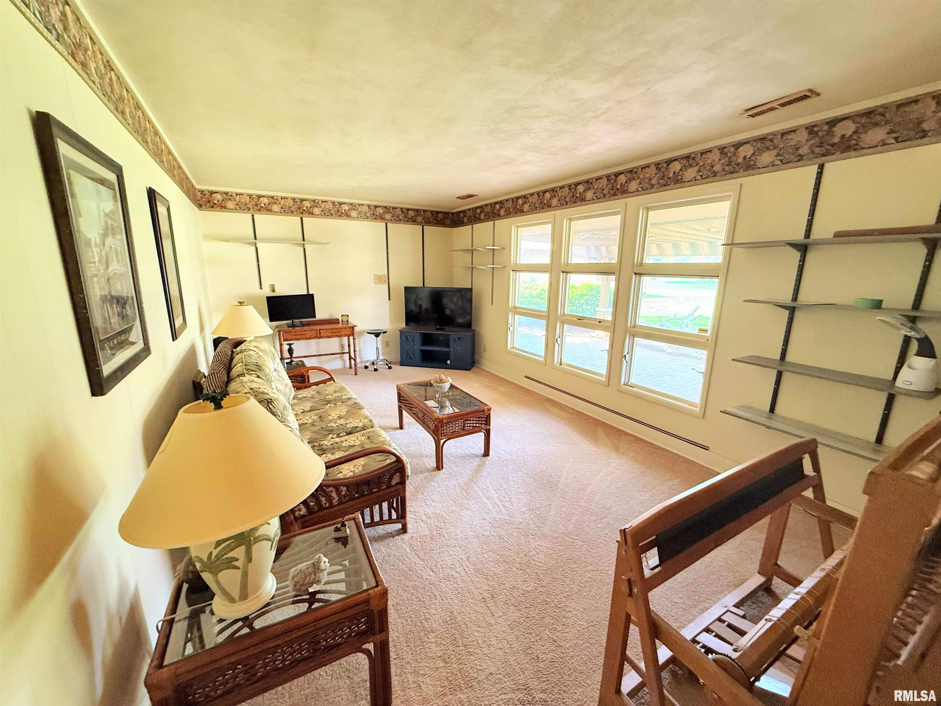 206 Fox Creek Road, Flora, Illinois image 19