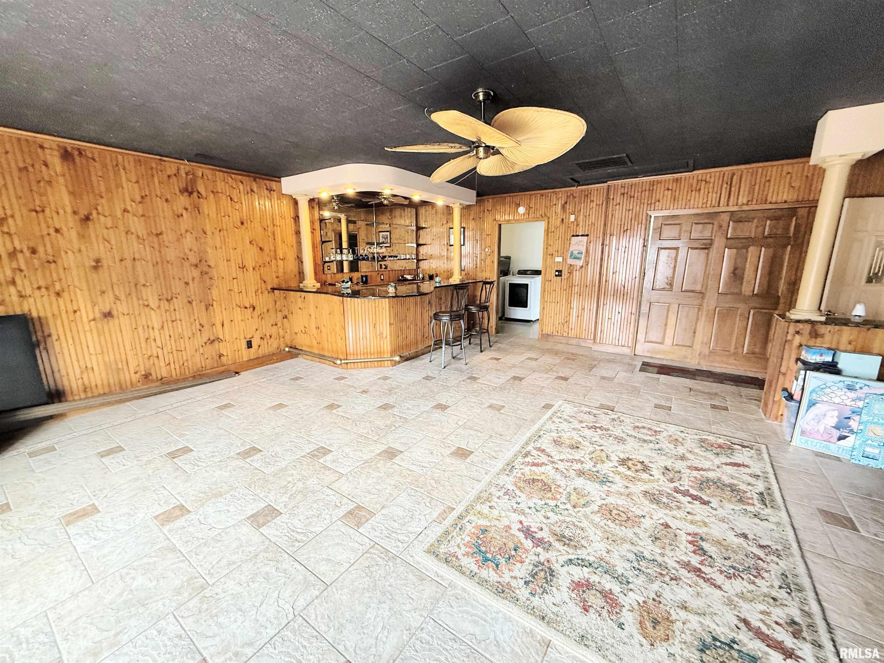206 Fox Creek Road, Flora, Illinois image 4