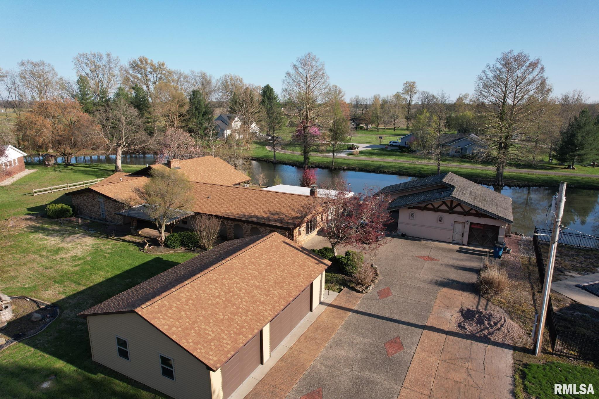 206 Fox Creek Road, Flora, Illinois image 29