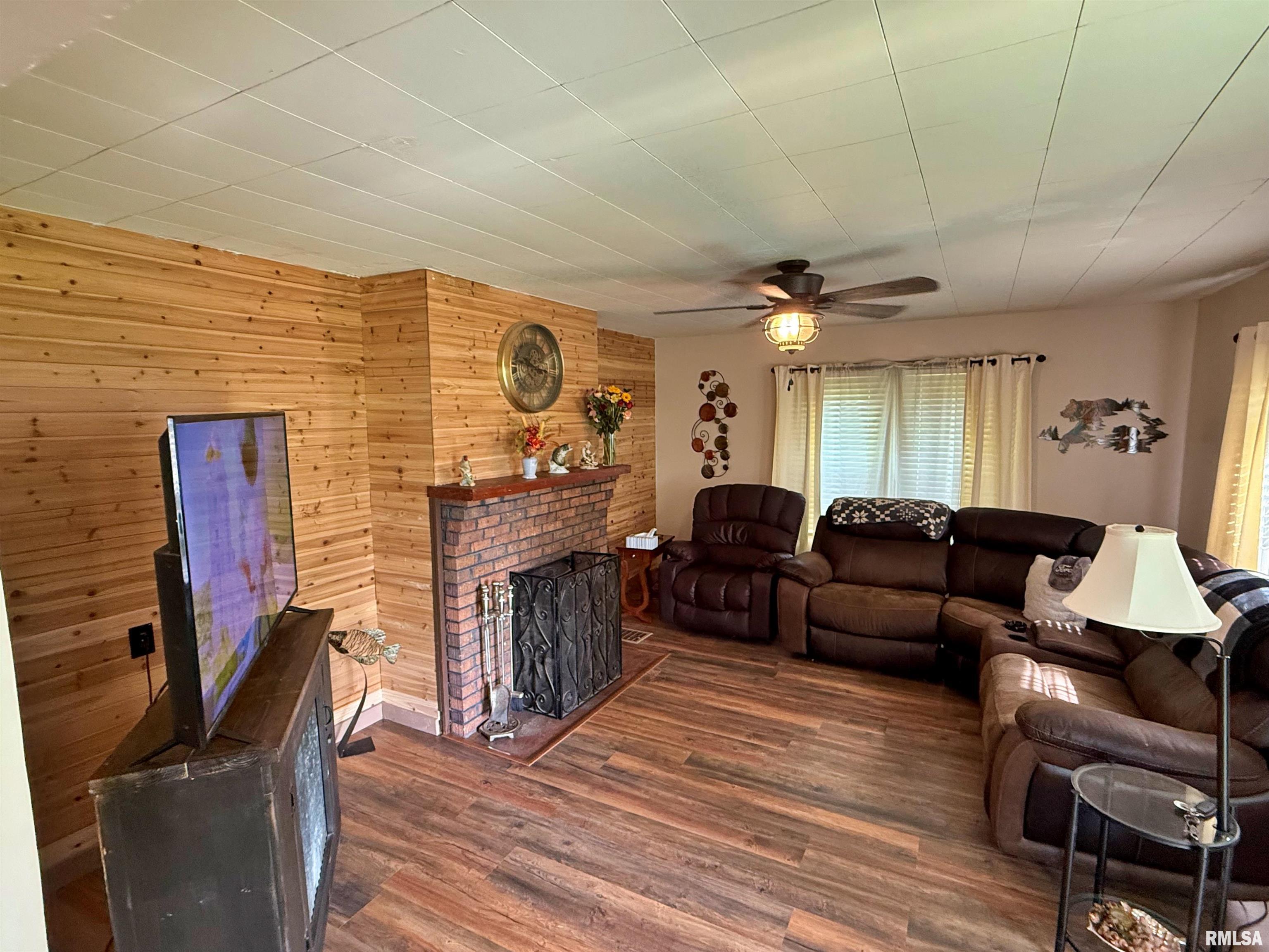 6556 S Us 45 Road, Brookport, Illinois image 15