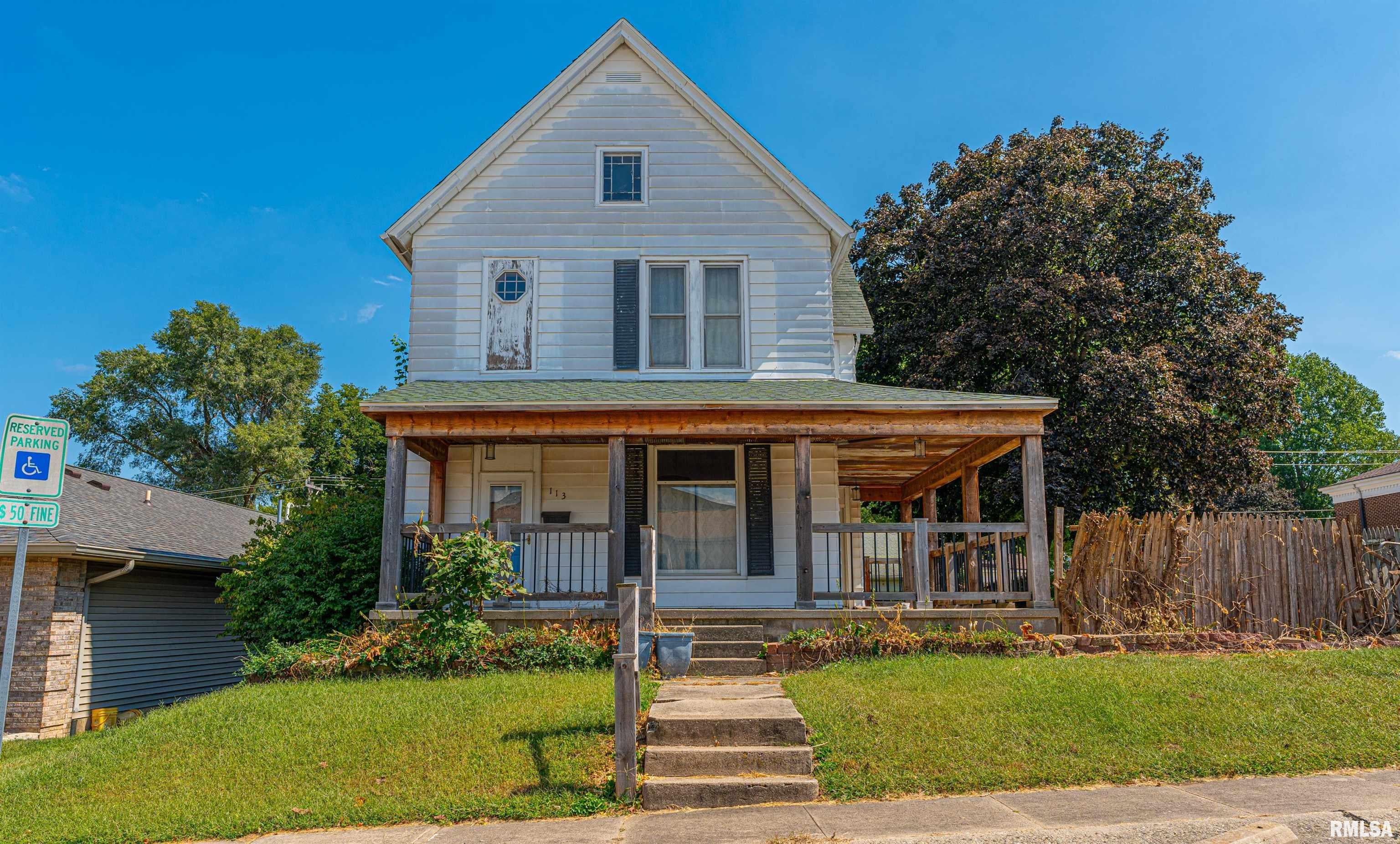 113 N LAFAYETTE Street