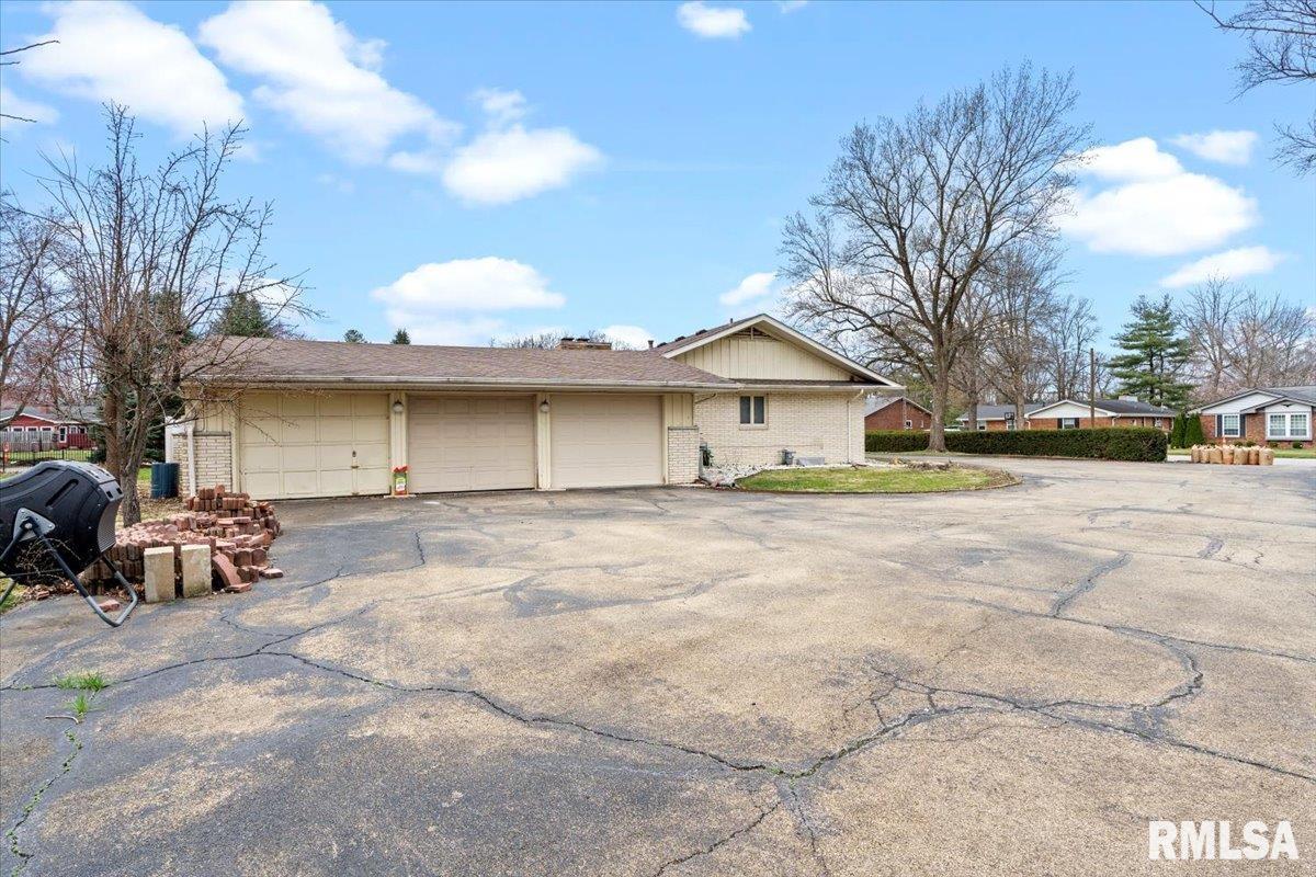 6 Columbine Lane, Springfield, Illinois image 45
