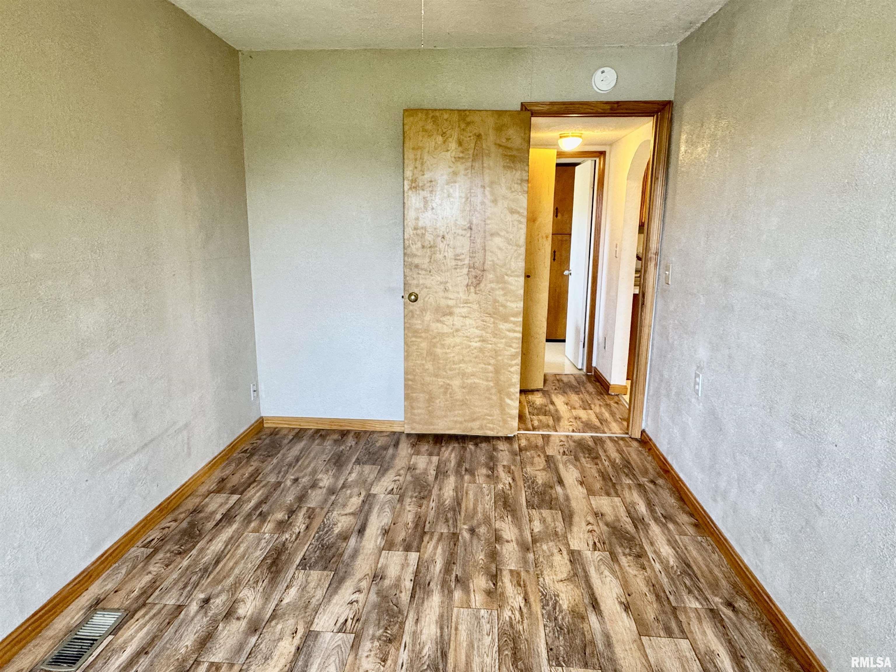 10845 1200th Street, Macomb, Illinois image 25