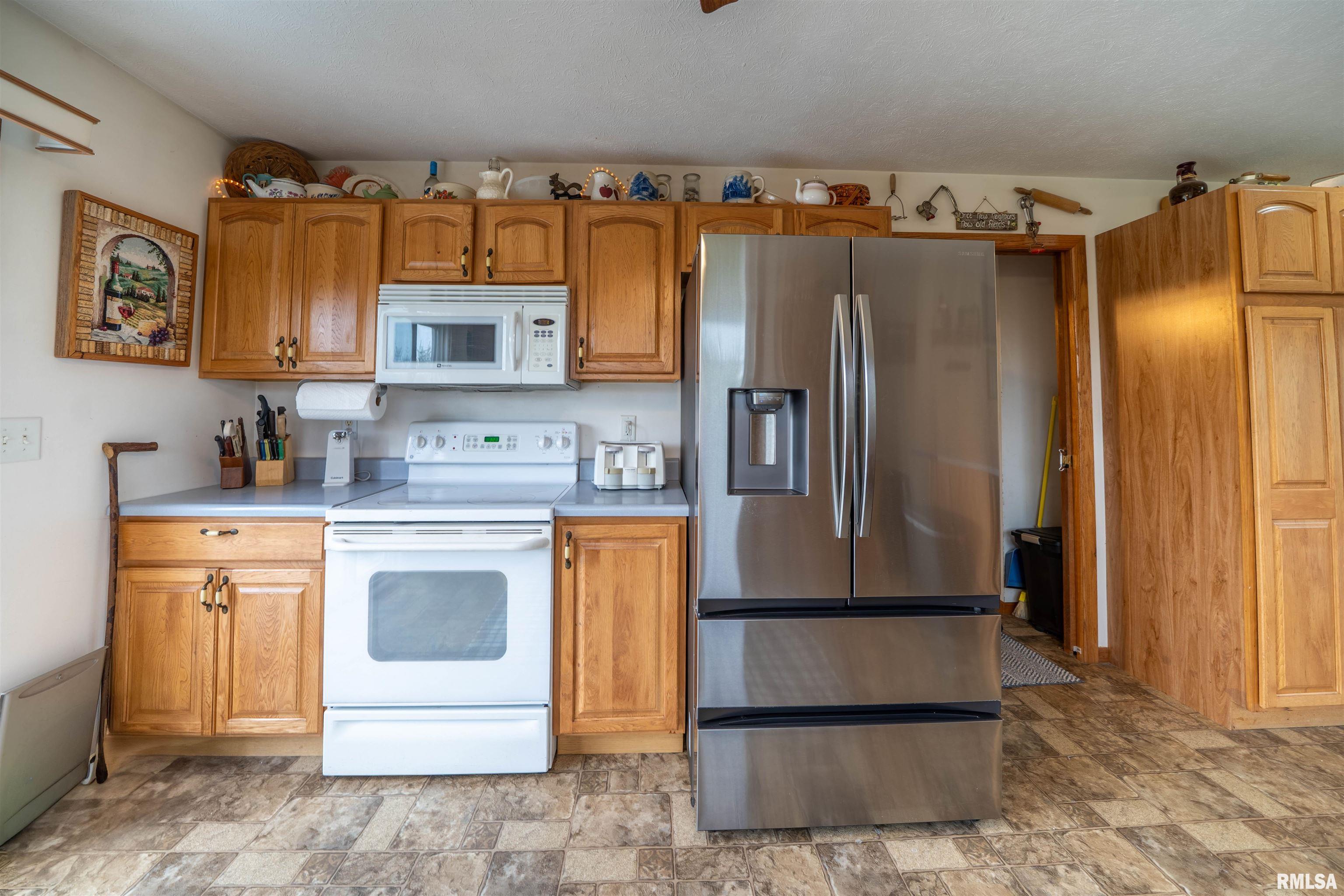 21501 N Berchtold Road, Chillicothe, Illinois image 12