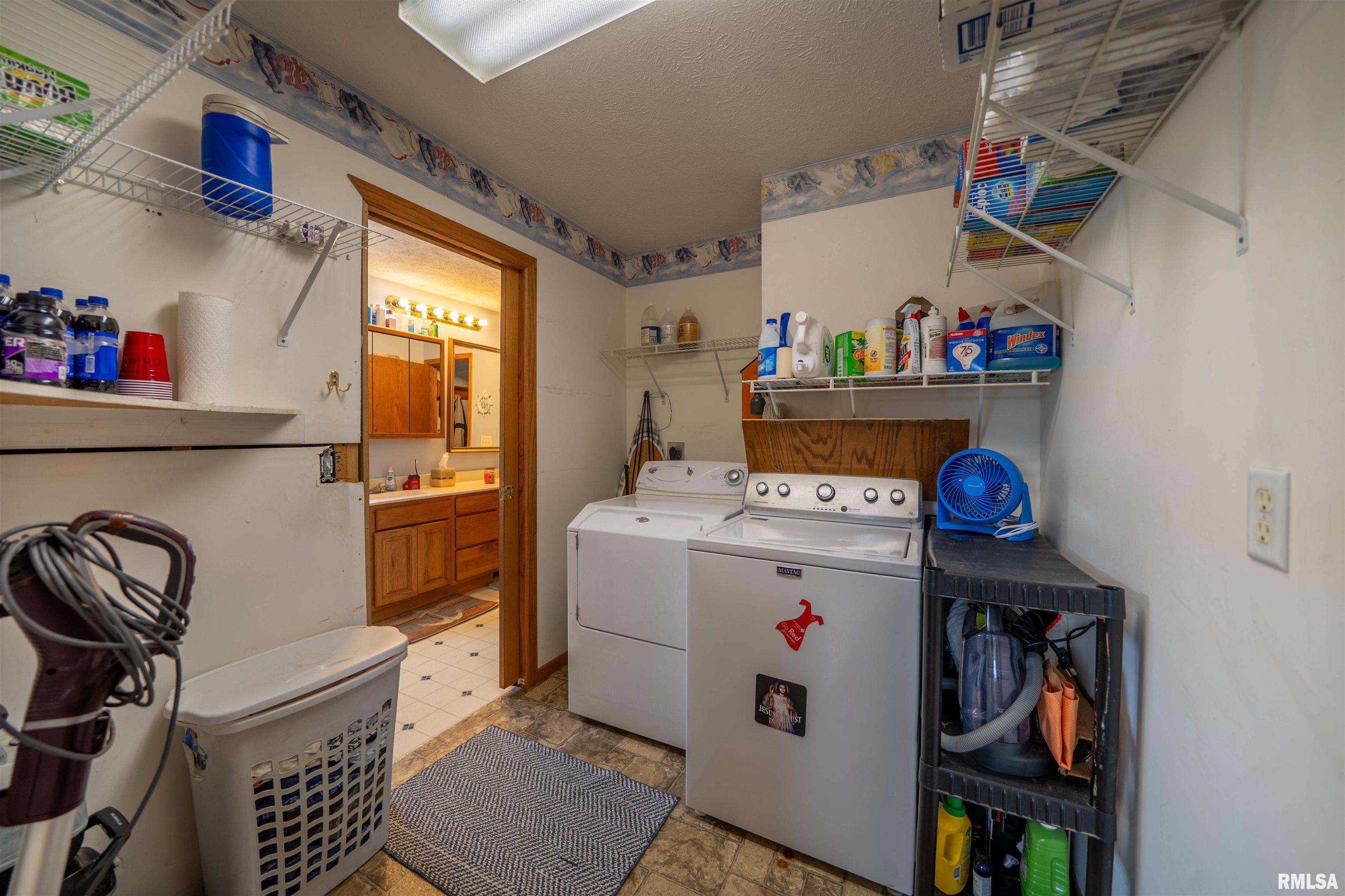21501 N Berchtold Road, Chillicothe, Illinois image 38