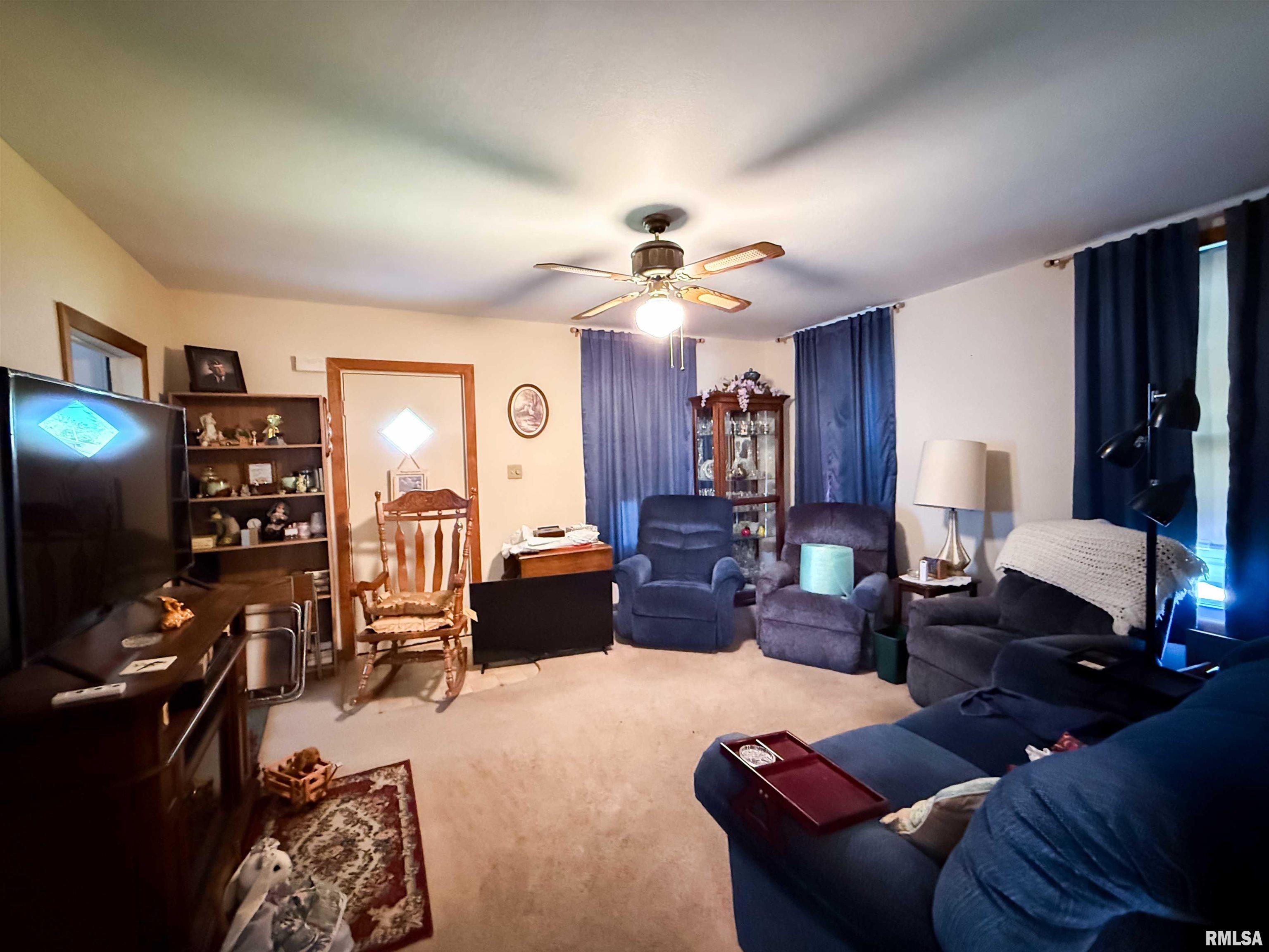 936 W Walnut Street, Canton, Illinois image 3